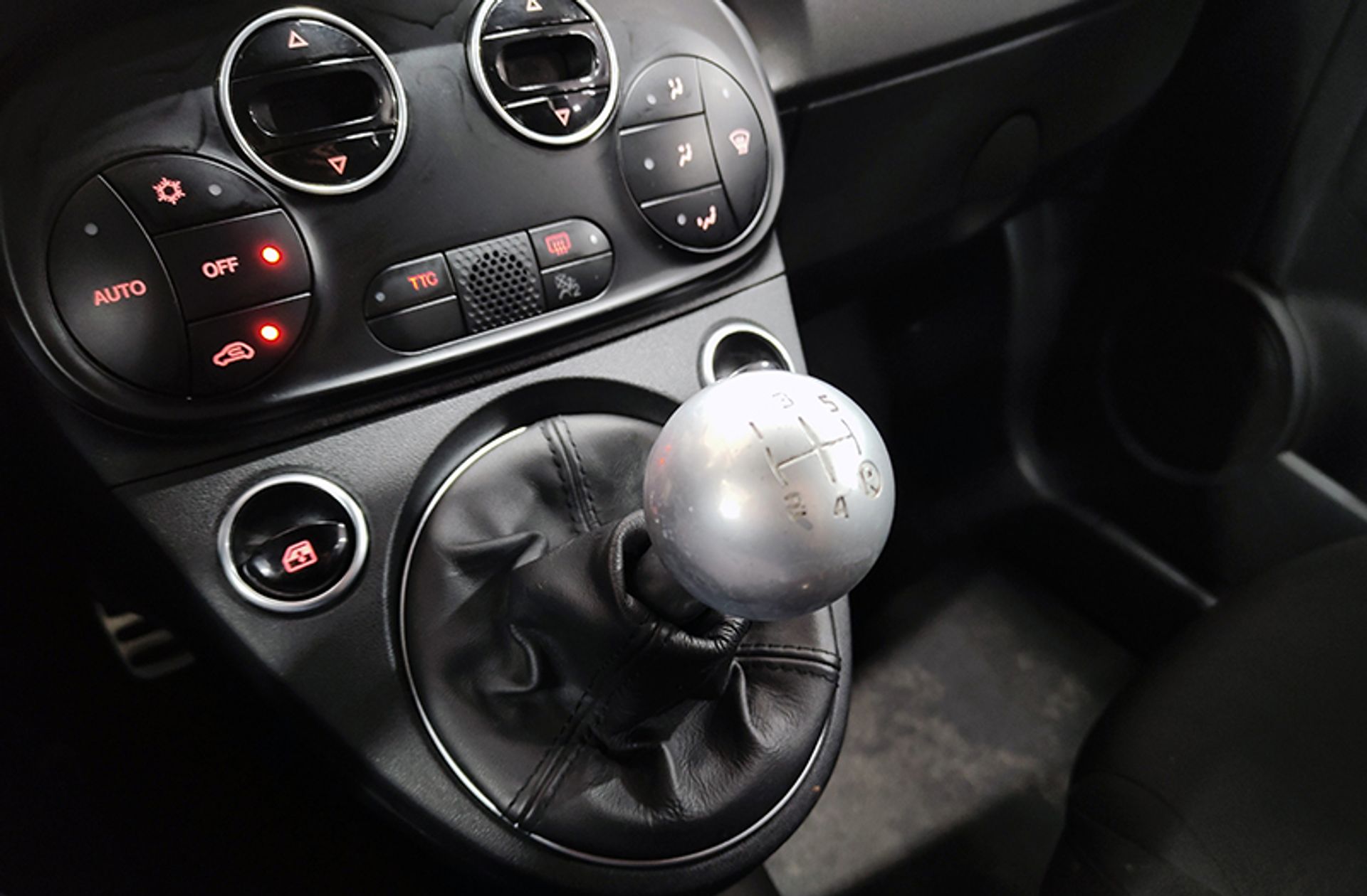 Abarth 500 1.4 16v T-Jet 595 - foto 5