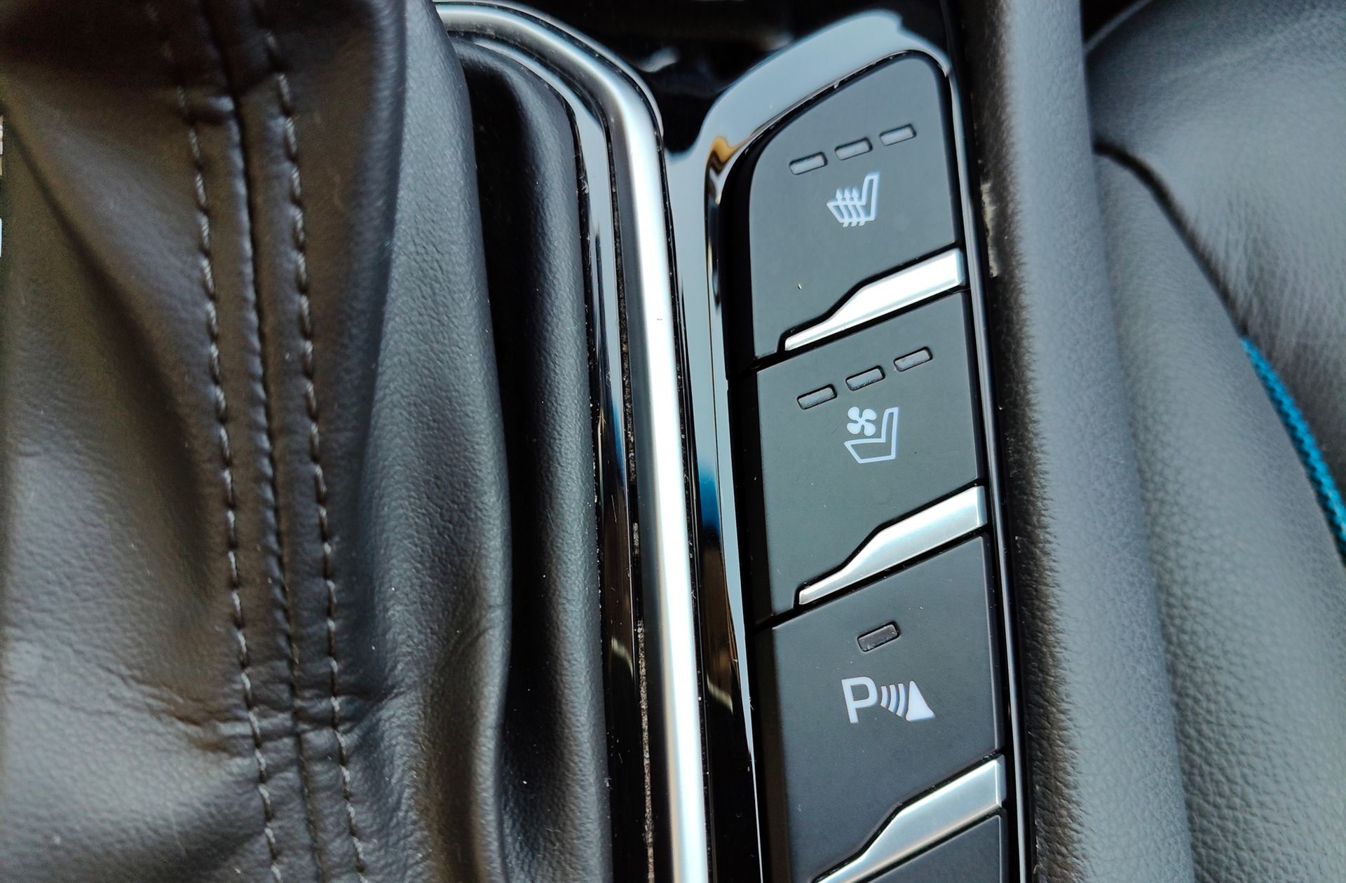 Hyundai Ioniq 1.6 GDI HEV Style - foto 10