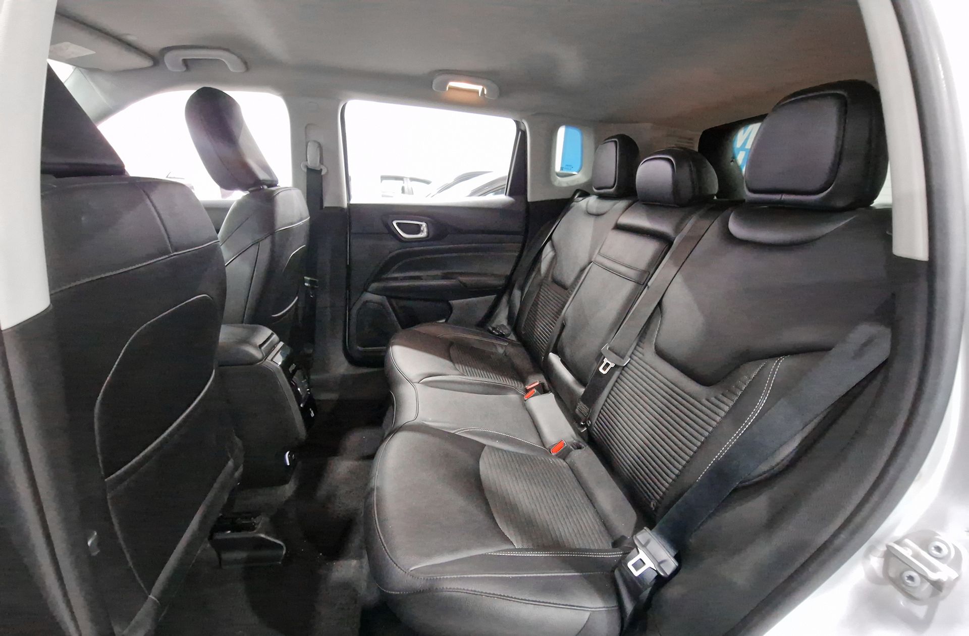 Jeep Compass 1.3 Gse Night Eagle FWD - foto 11