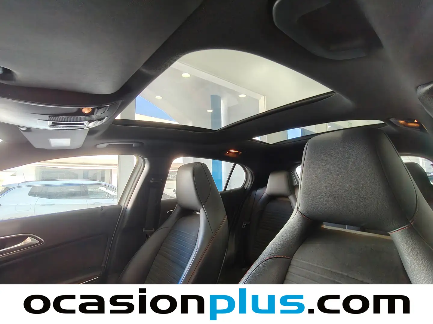 Foto Mercedes GLA Mercedes-Benz GLA GLA 200 (156 CV) Pack AMG