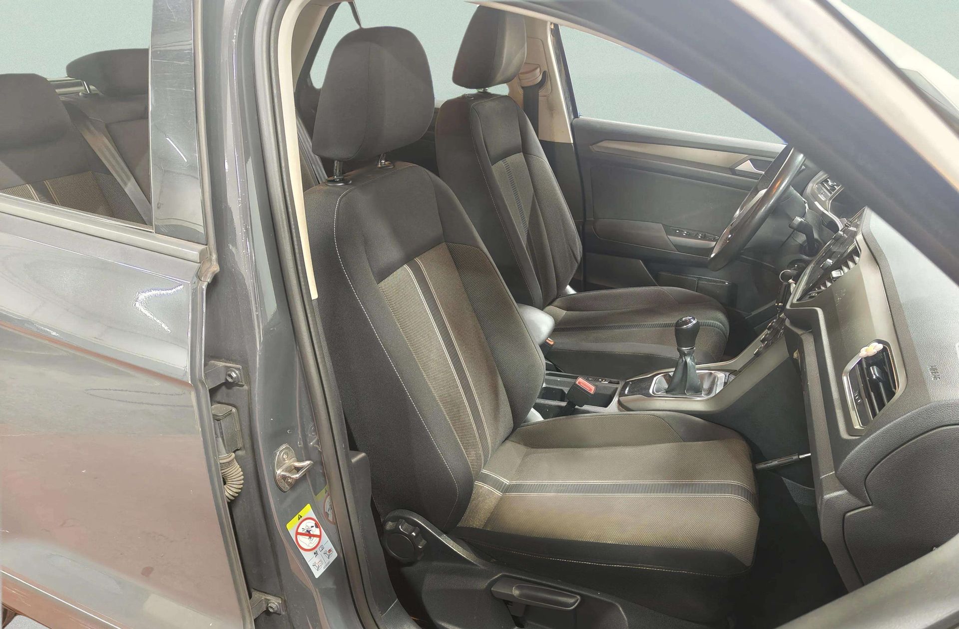 Volkswagen T-Roc Advance 1.0 TSI - foto 18
