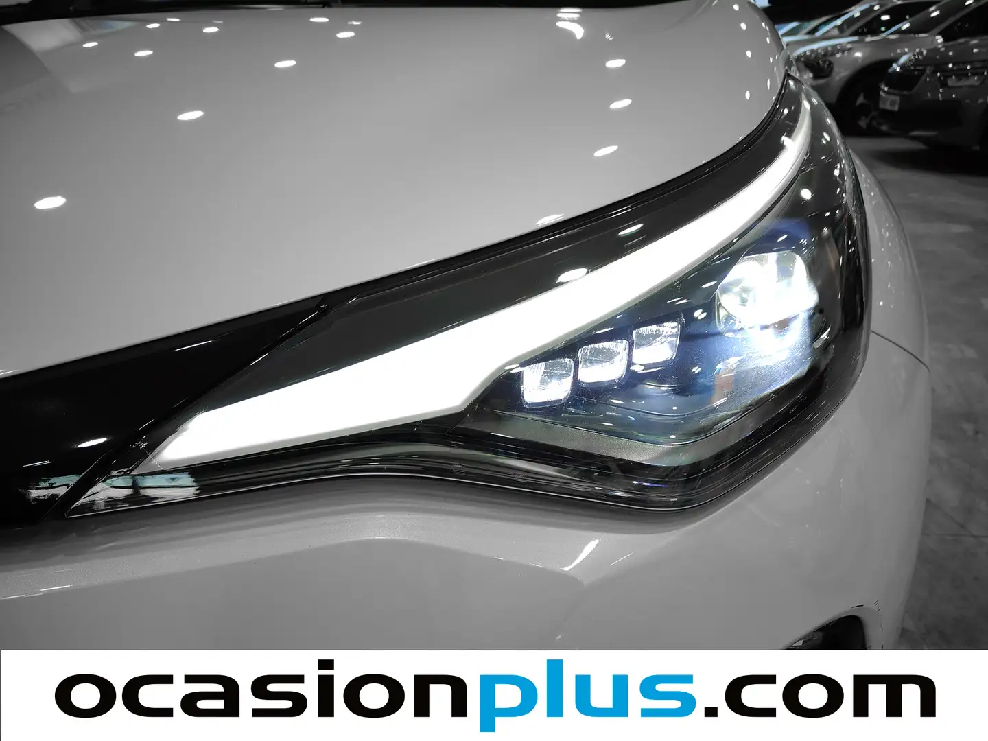 Foto Toyota C-HR Toyota C-HR 180H GR Sport (184 CV)