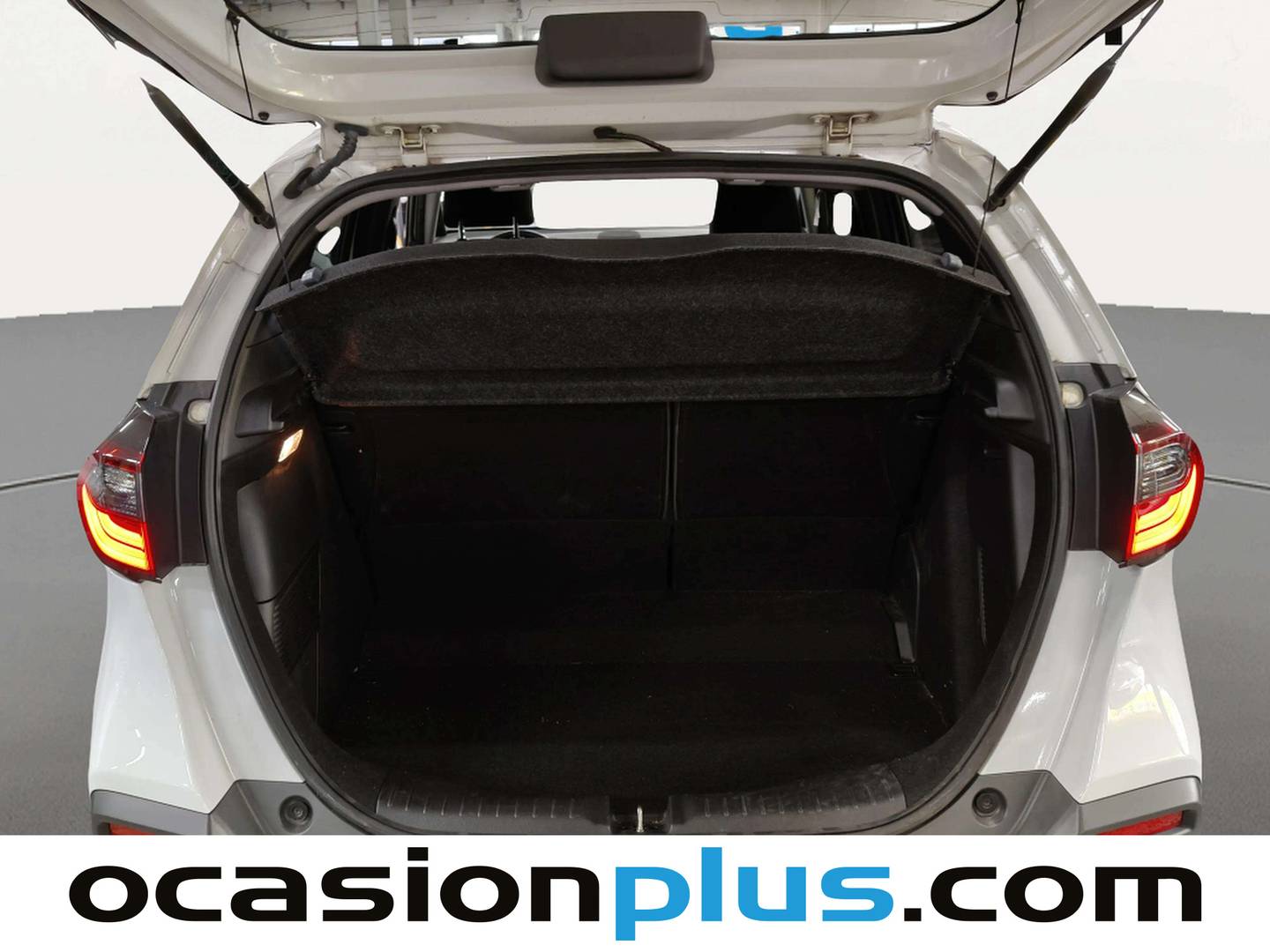 Fotos maletero Honda Jazz Honda Jazz 1.5 i-MMD CROSSTAR (109 CV)