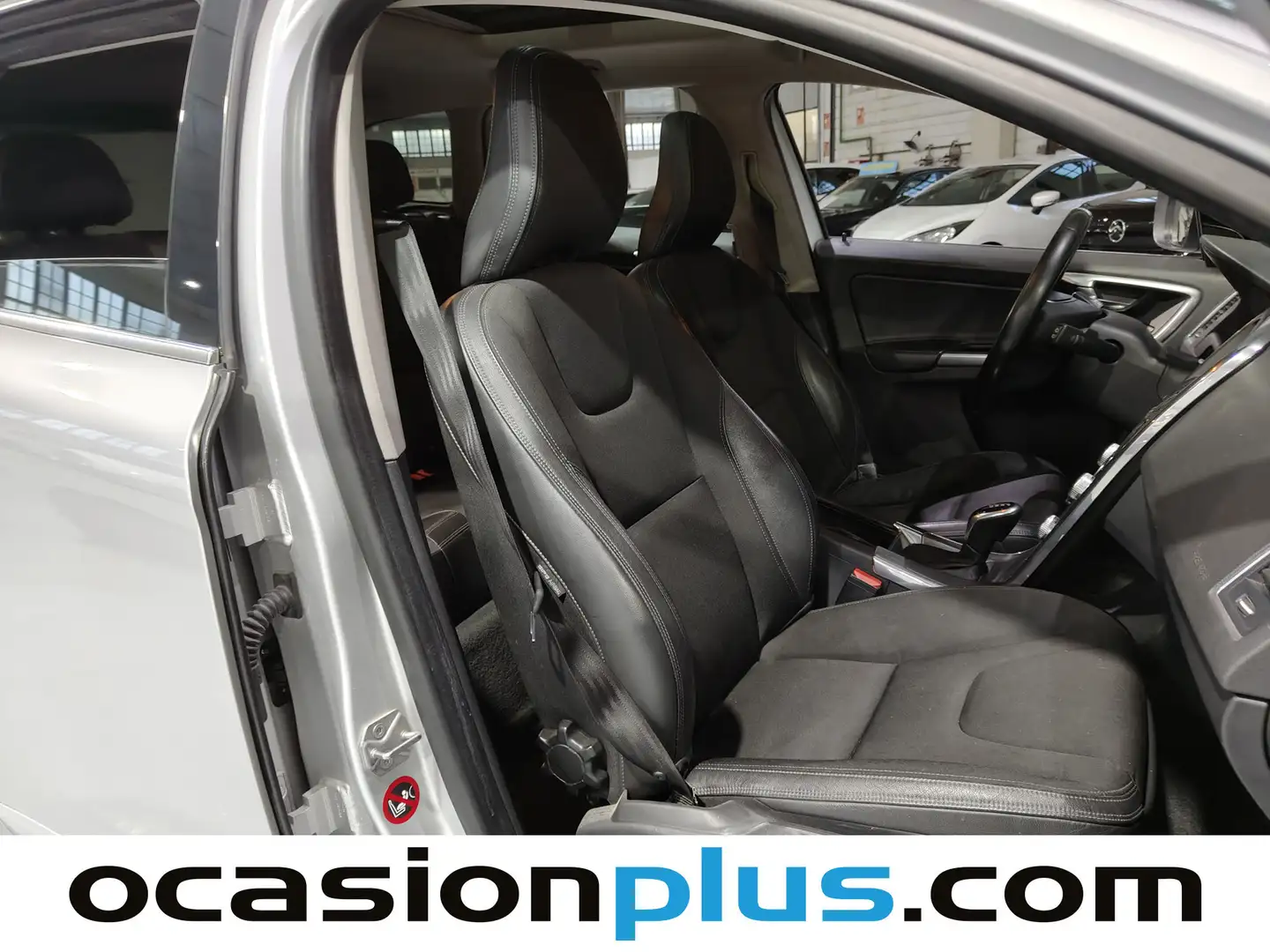 Foto Volvo XC60 Volvo XC60 D4 Momentum Auto (190 CV)