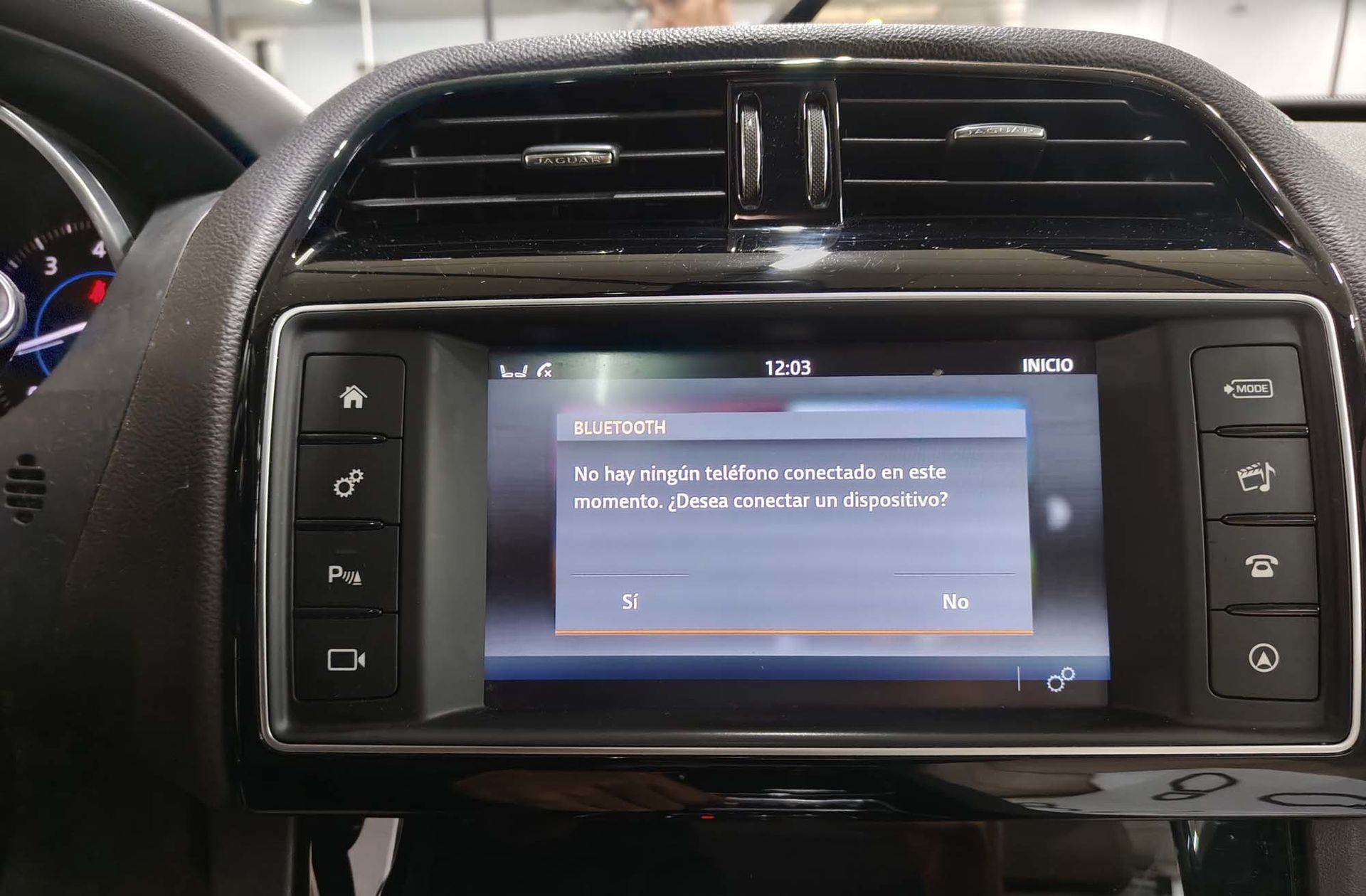 Jaguar F-Pace 2.0T i4 Prestige AWD - foto 33