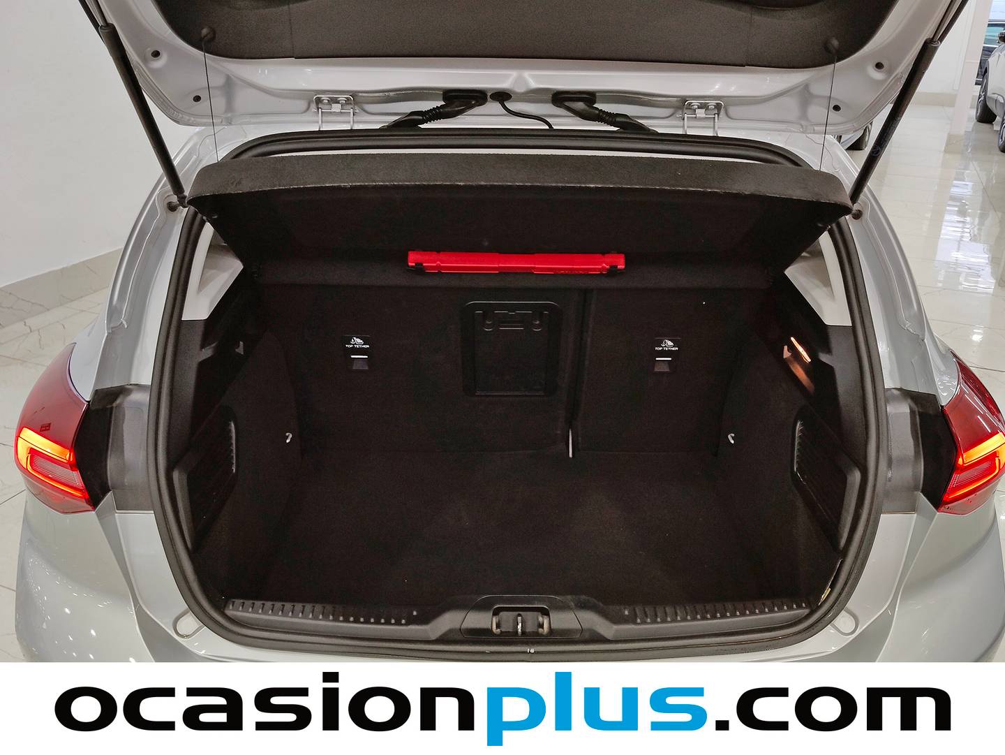 Fotos maletero Ford Focus Ford Focus 1.0 Ecoboost MHEV Active (155 CV)