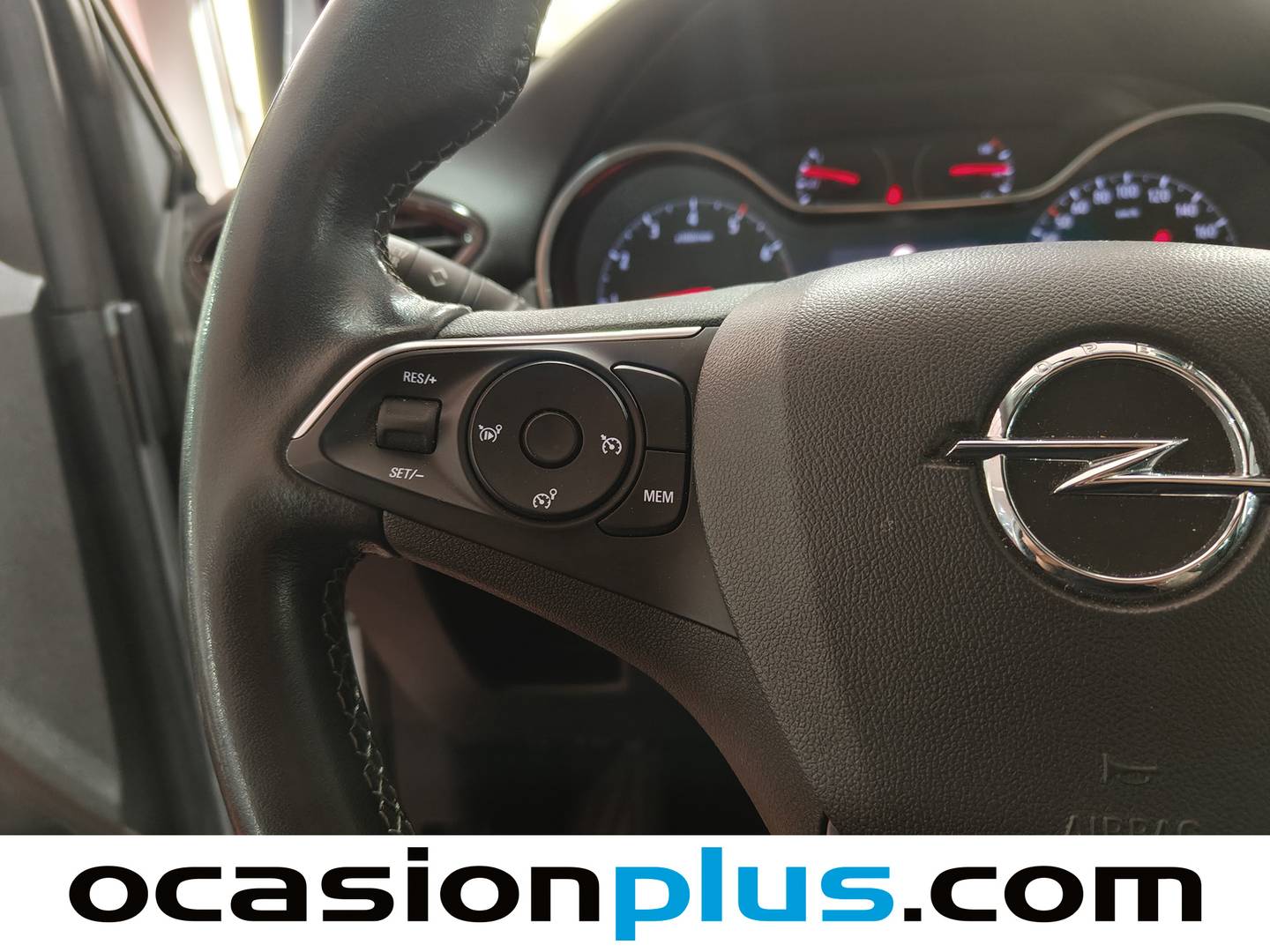 Acabados Opel Crossland Opel Crossland 1.2 Elegance Auto (130 CV)