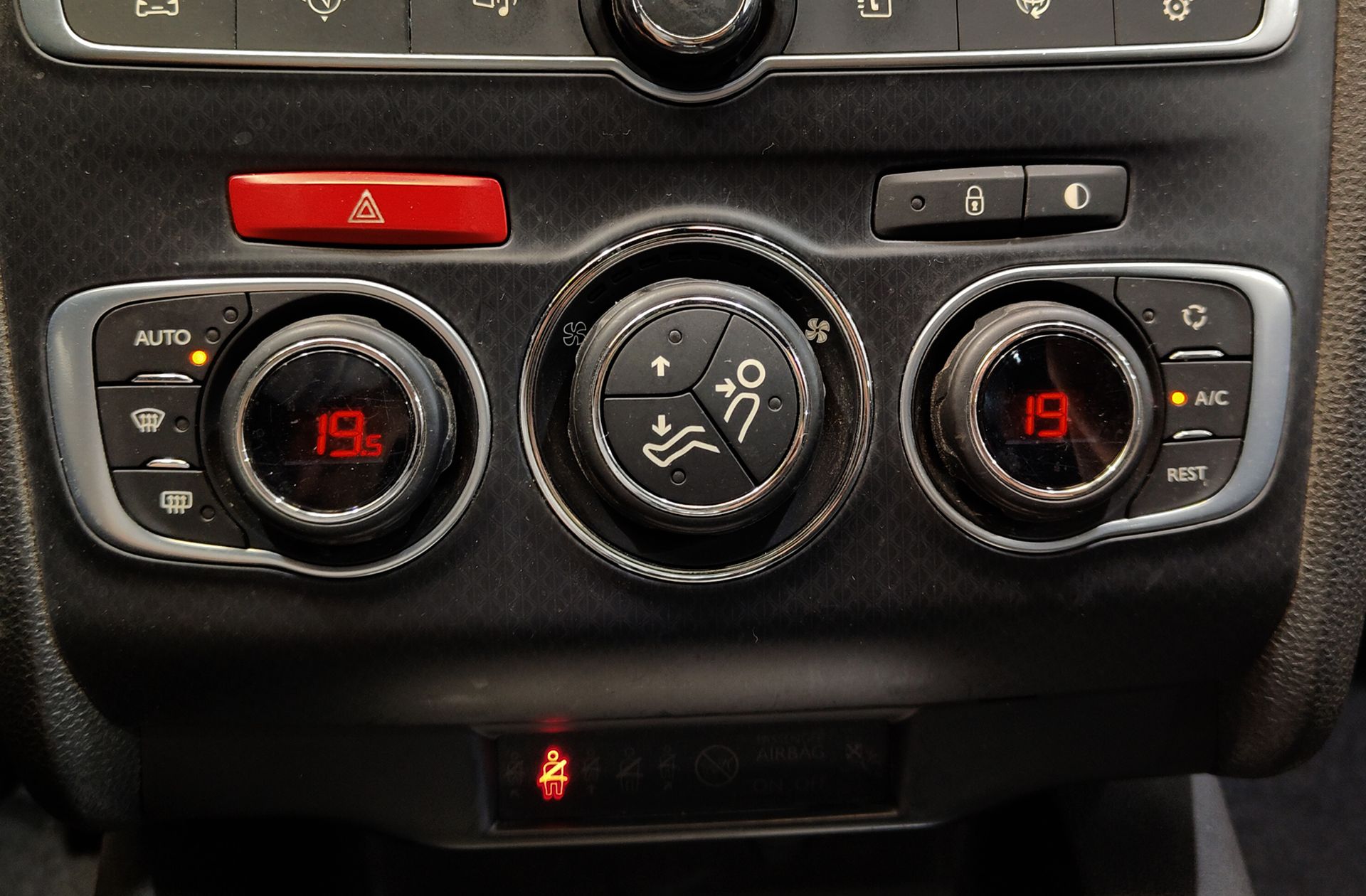 DS DS 4 PureTech 131 Style - foto 30