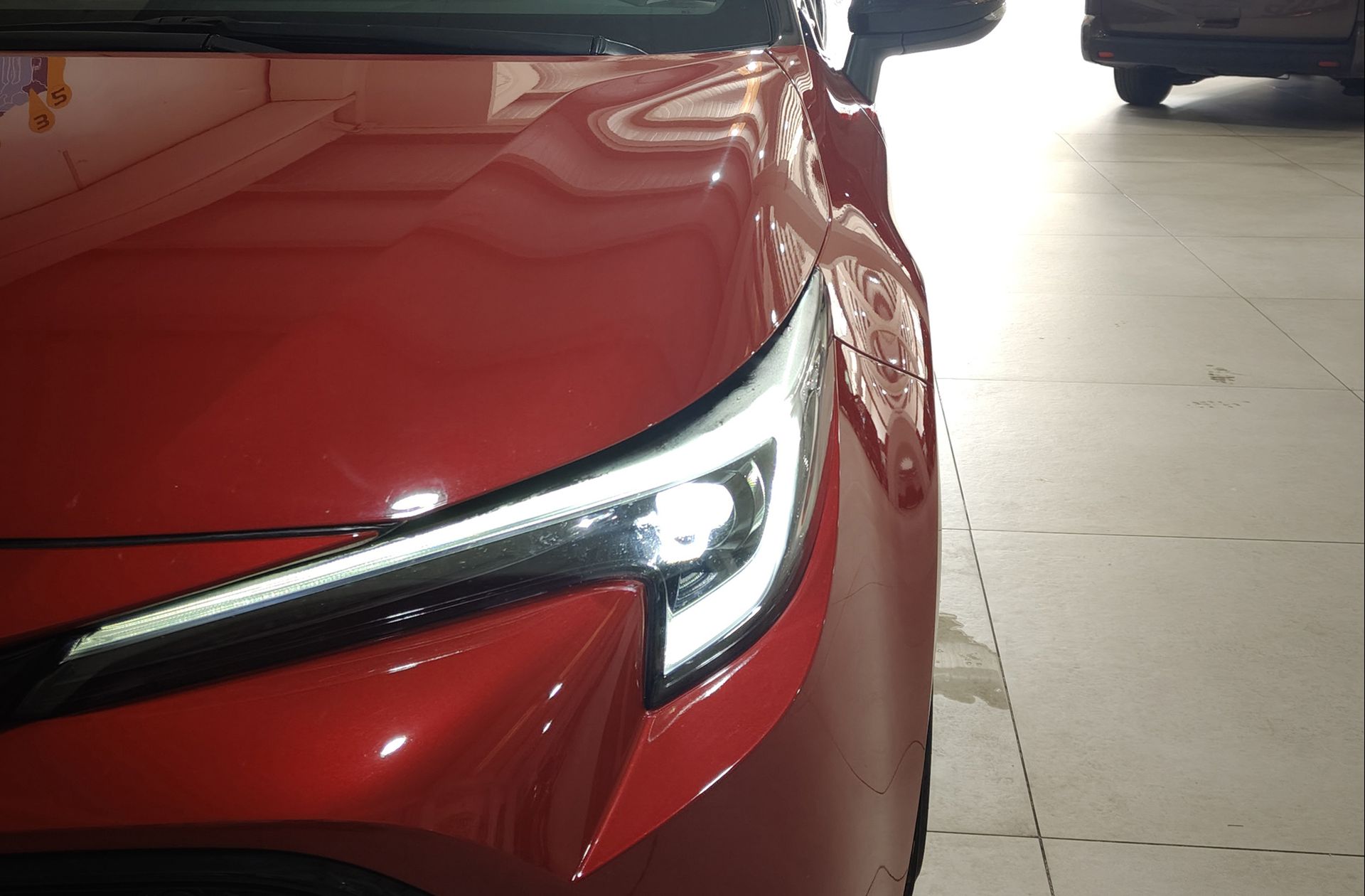 Toyota Corolla 200H Touring Sports GR-Sport - foto 14
