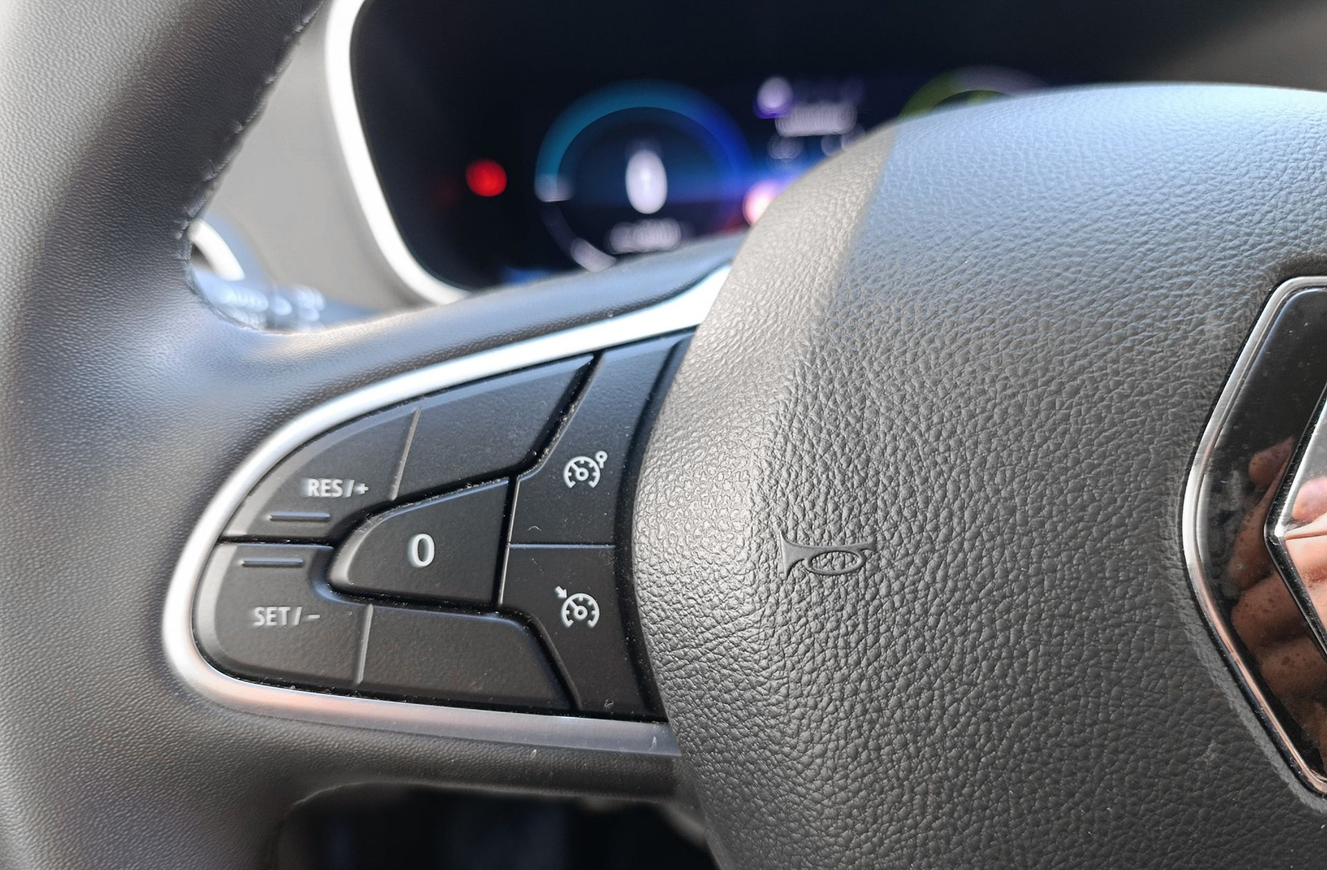 Renault Mégane Zen E-Tech Híbrido - foto 25