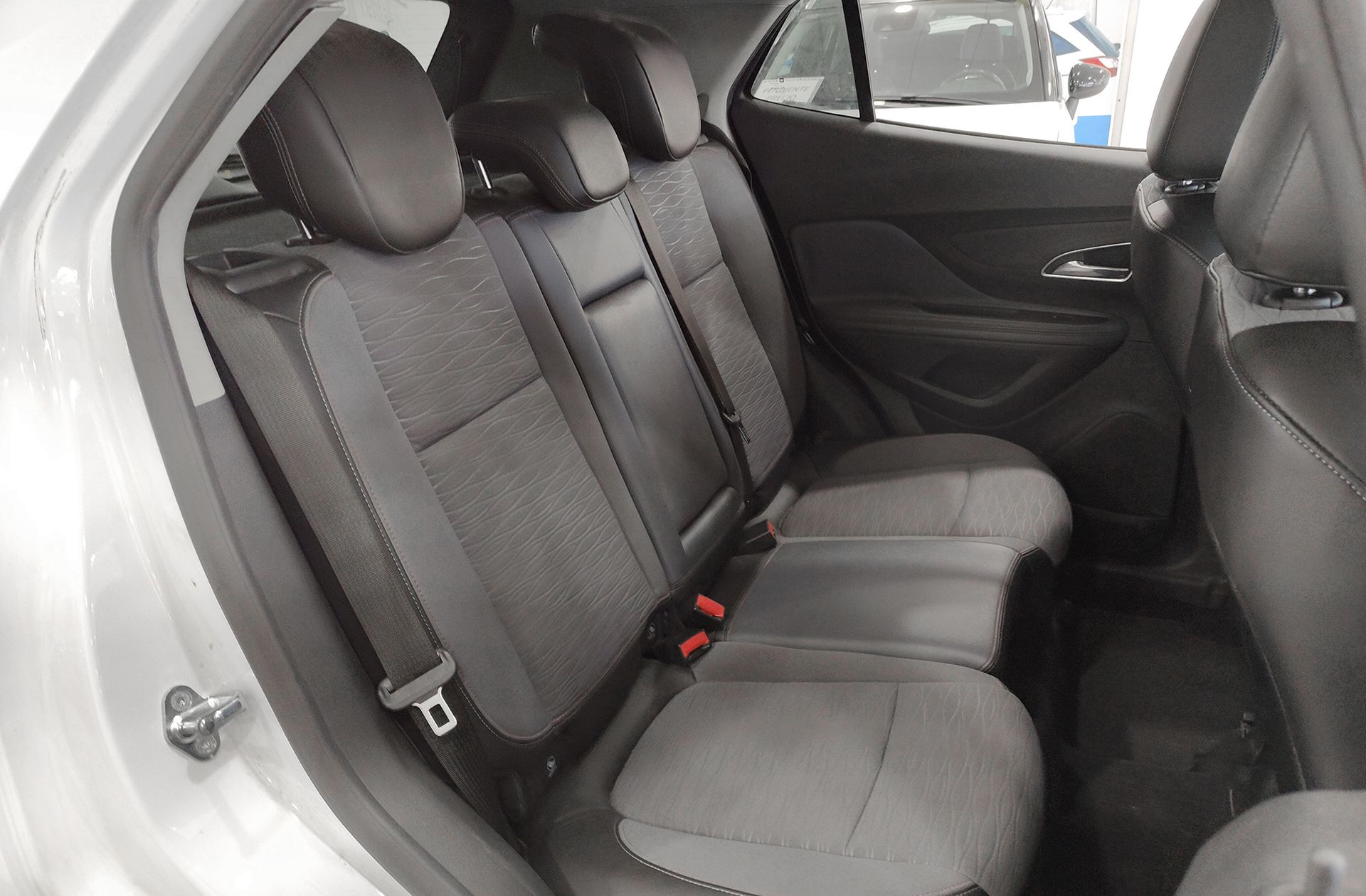 Opel Mokka 1.7 CDTi Excellence 4x2 - foto 17