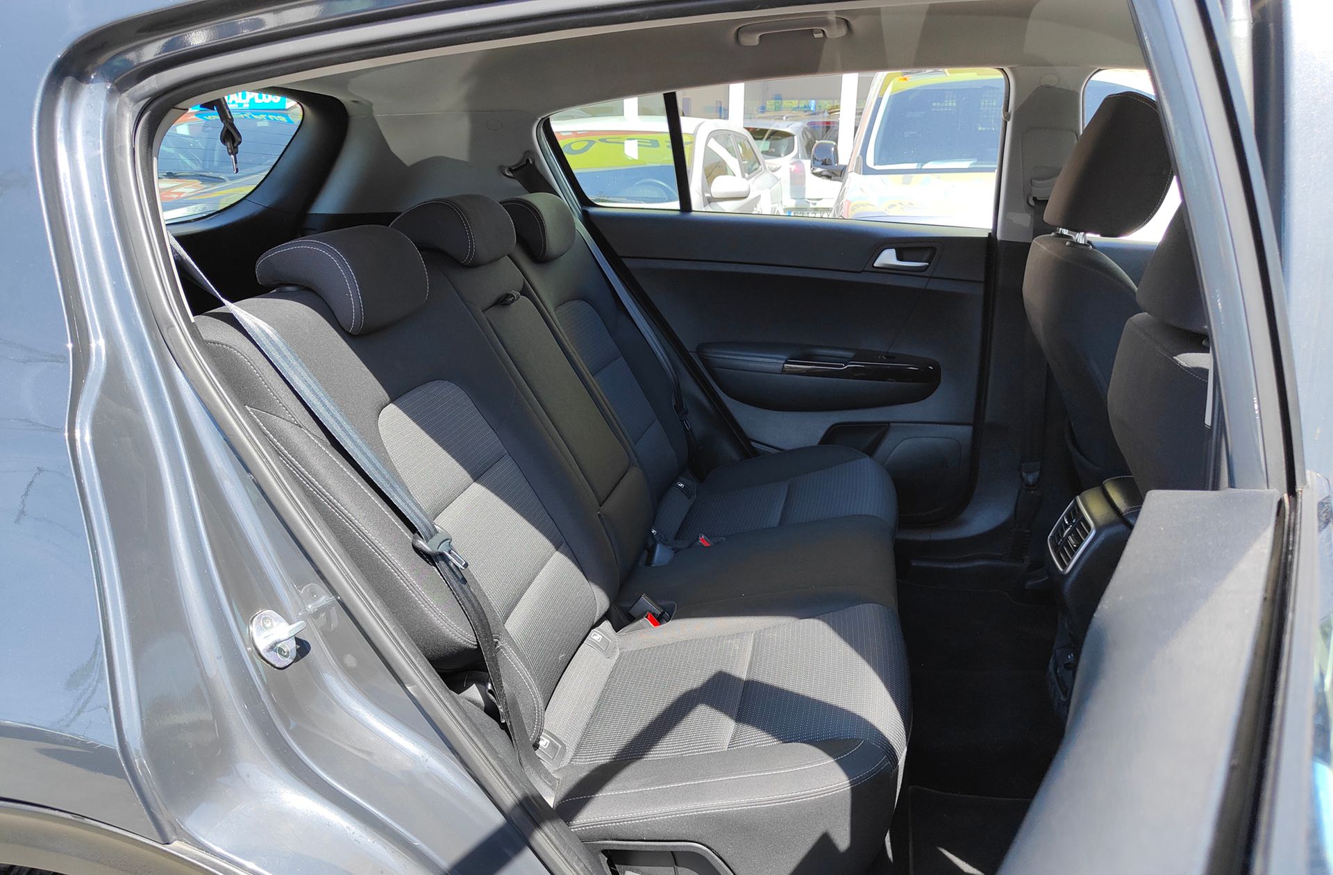Kia Sportage 1.6 MHEV Drive 4x2 - foto 16