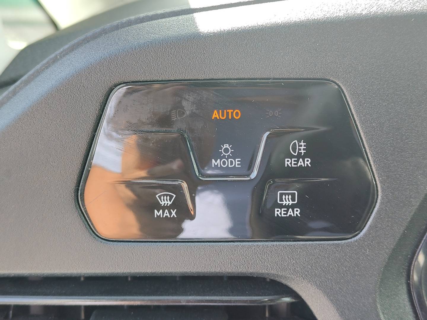 Extras del Volkswagen Caddy Volkswagen Caddy Origin 2.0 TDI (122 CV) DSG 5 Plazas