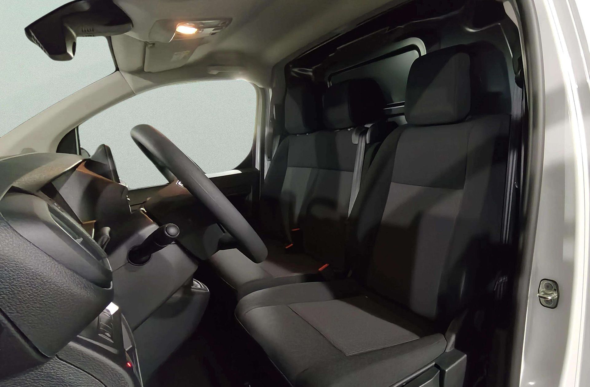 Fiat Scudo Furgón M 1.5 Diésel - foto 9