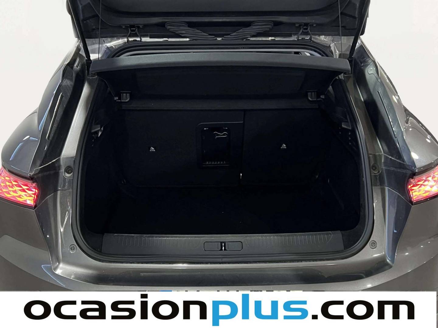 Foto DS DS4 DS DS4 BlueHDi 130 Trocadero Auto 96 kW (130 CV)