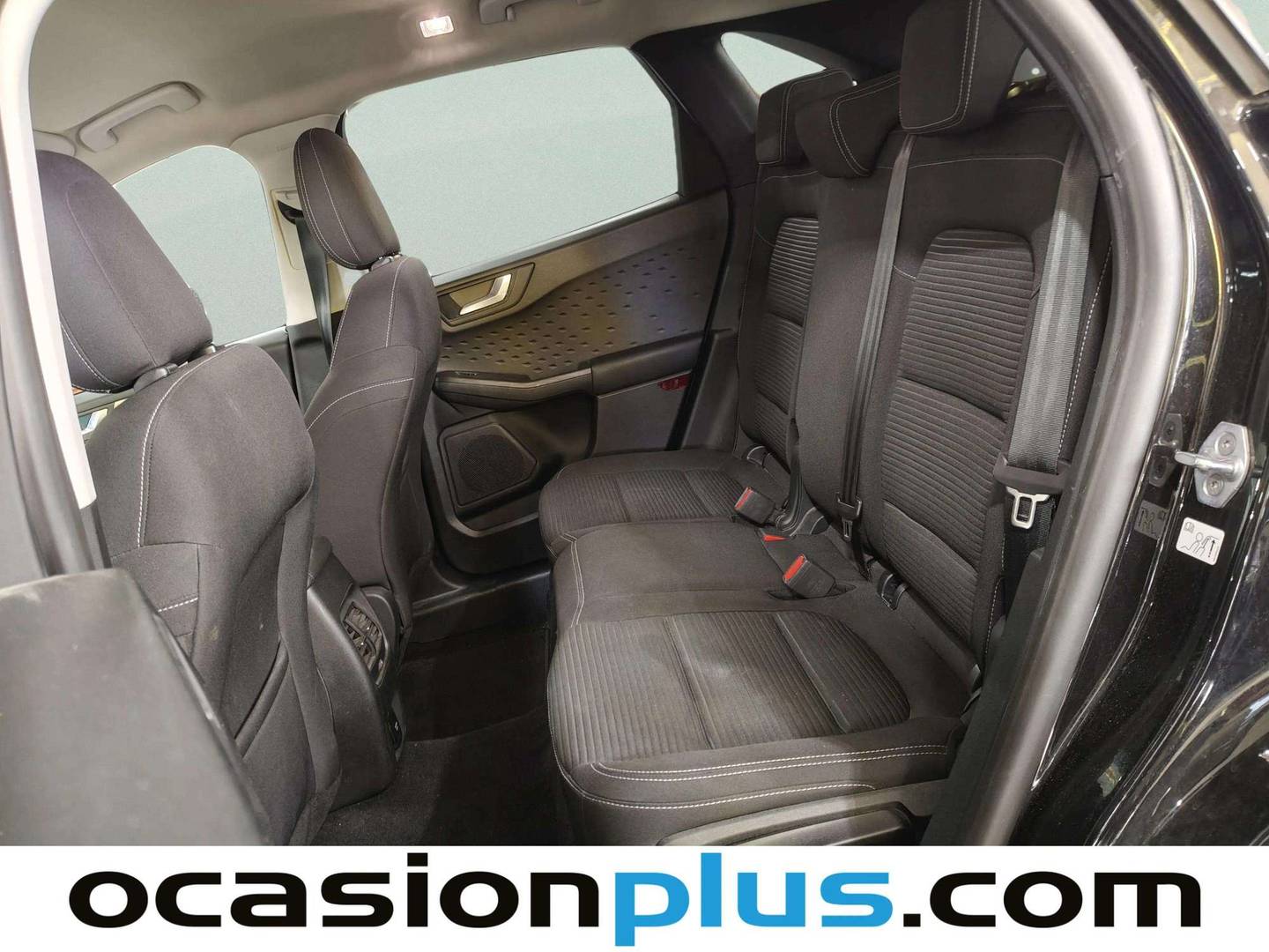 Foto asientos traseros Ford Kuga Ford Kuga 2.0 EcoBlue MHEV Titanium (150 CV)