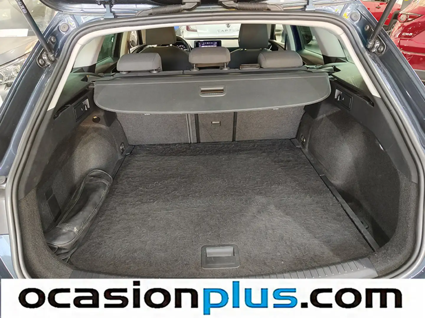 Foto Seat León SEAT León ST 1.0 eTSI S&S Style XL DSG (110 CV)