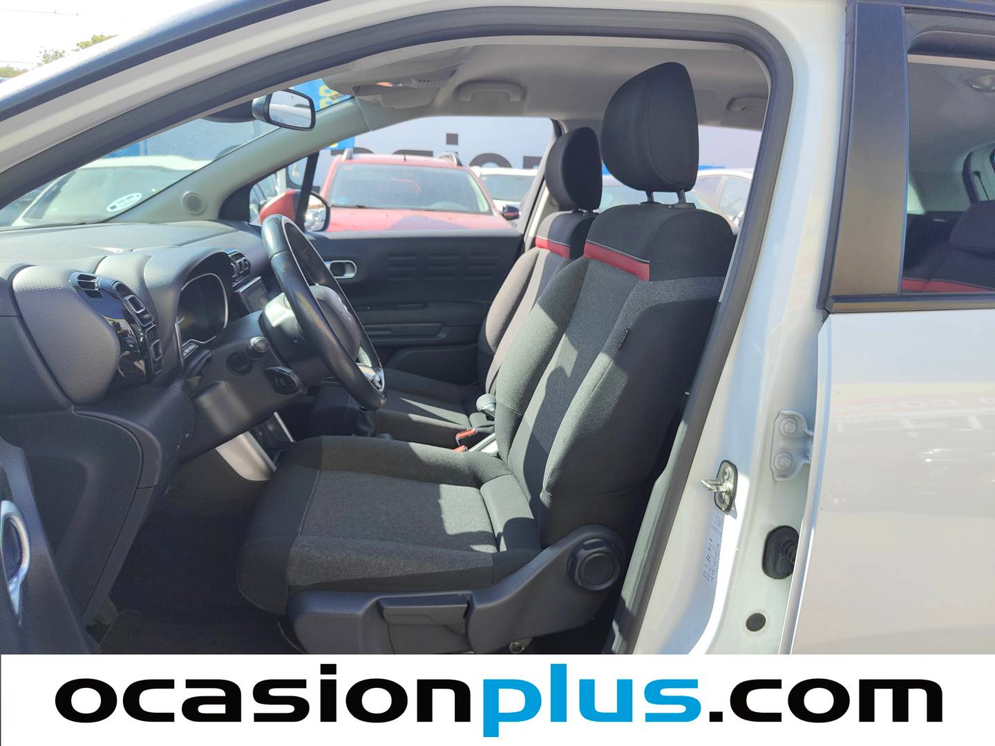 Foto asientos delanteros Citroën C3 Aircross Citroën C3 Aircross BlueHDi 100 S&S C-Series (102 CV)