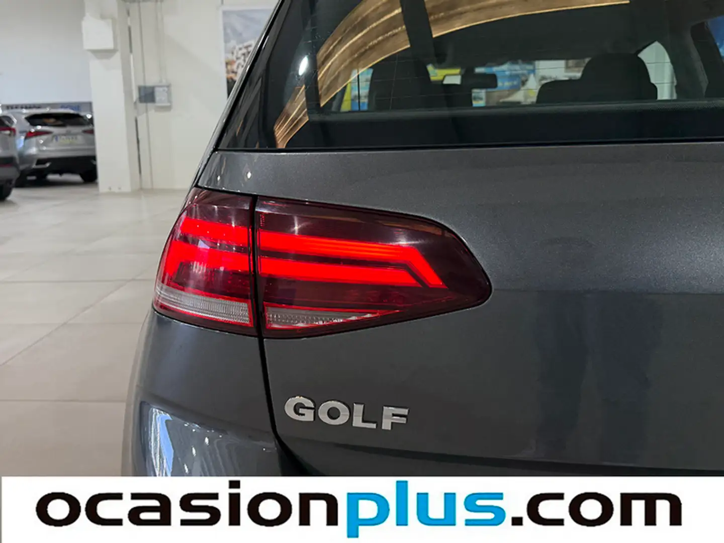 Foto Volkswagen Golf Volkswagen Golf Business 1.0 TSI (110 CV)