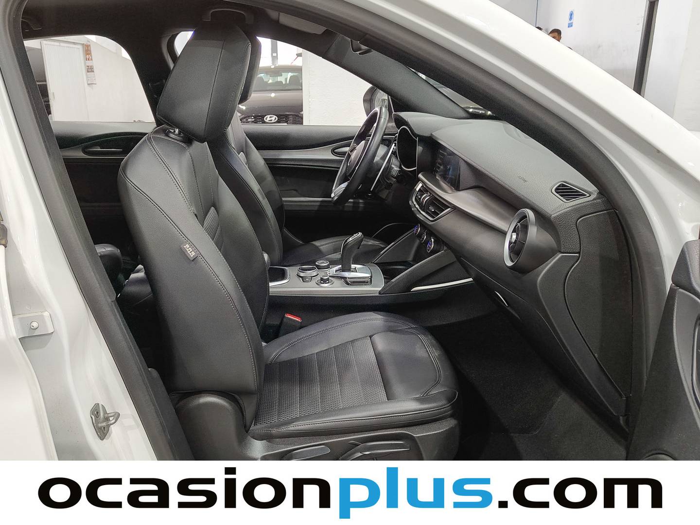 Foto Alfa Romeo Stelvio Alfa Romeo Stelvio 2.2 Diesel Sprint RWD (160 CV)