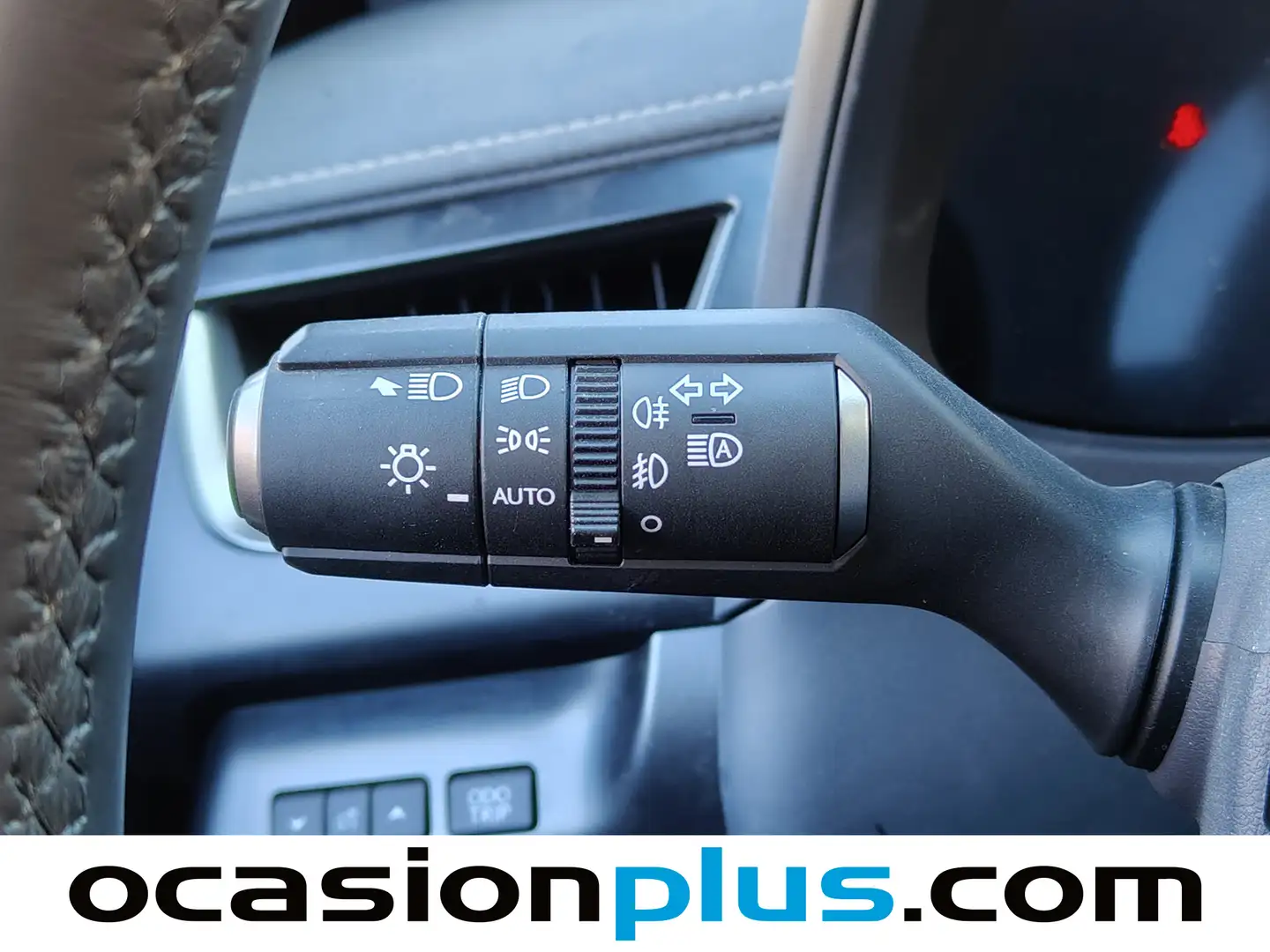 Foto Lexus UX Lexus UX 300h UX (199 CV)