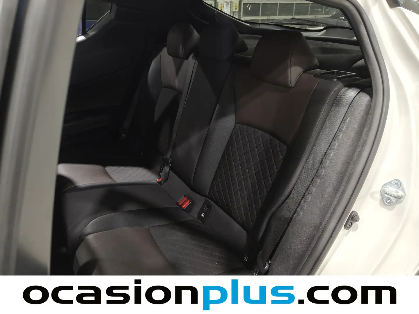 Foto Toyota C-HR Toyota C-HR 1.8 125H Style Plus (122 CV)