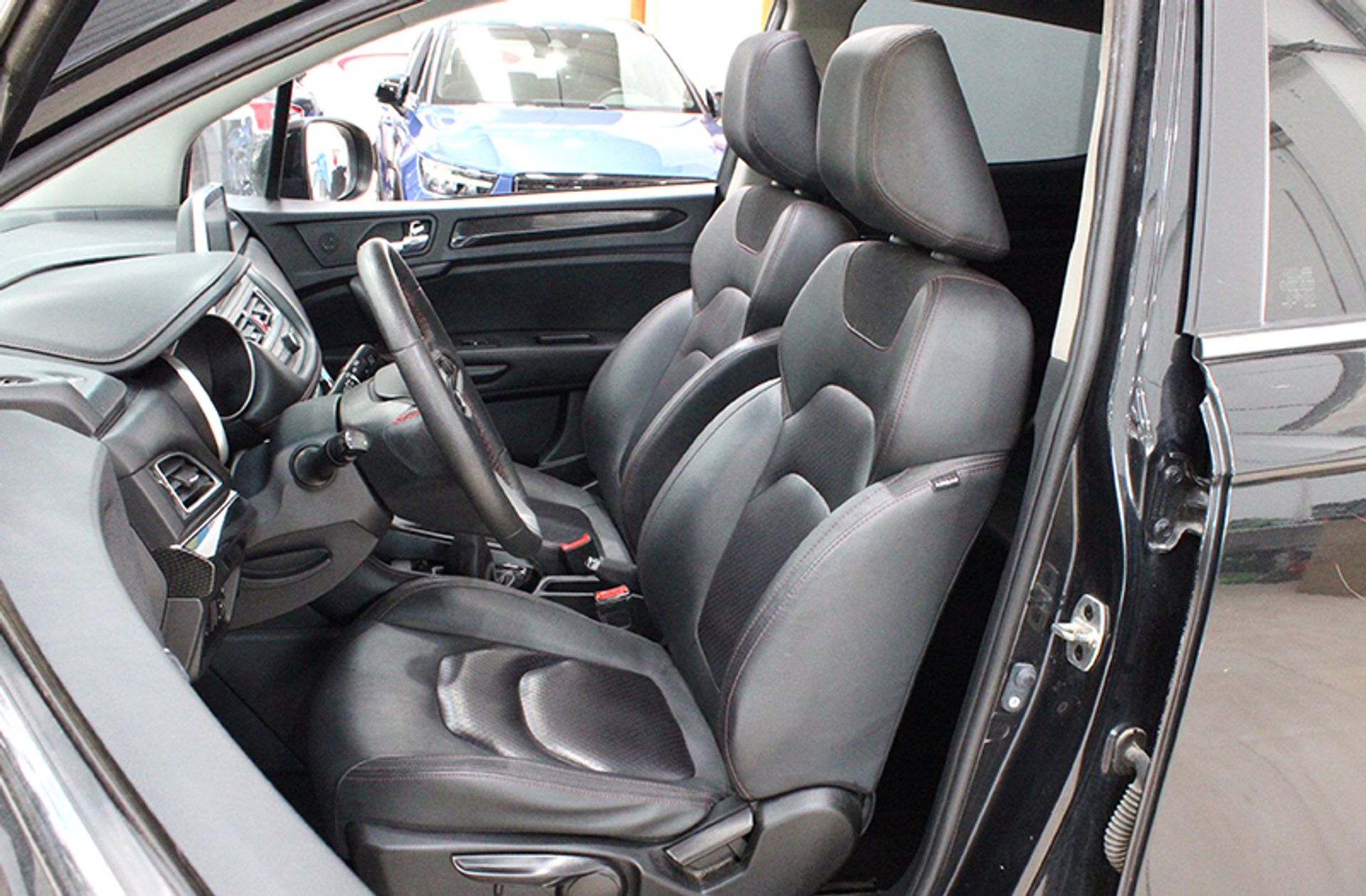 DR AUTOMOBILES DR4 1.6 GLP - foto 17