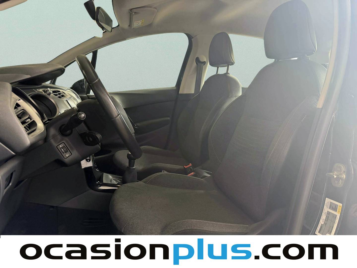 Foto asientos delanteros Citroën C3 Citroën C3 PureTech 82 Live Edition (82 CV)