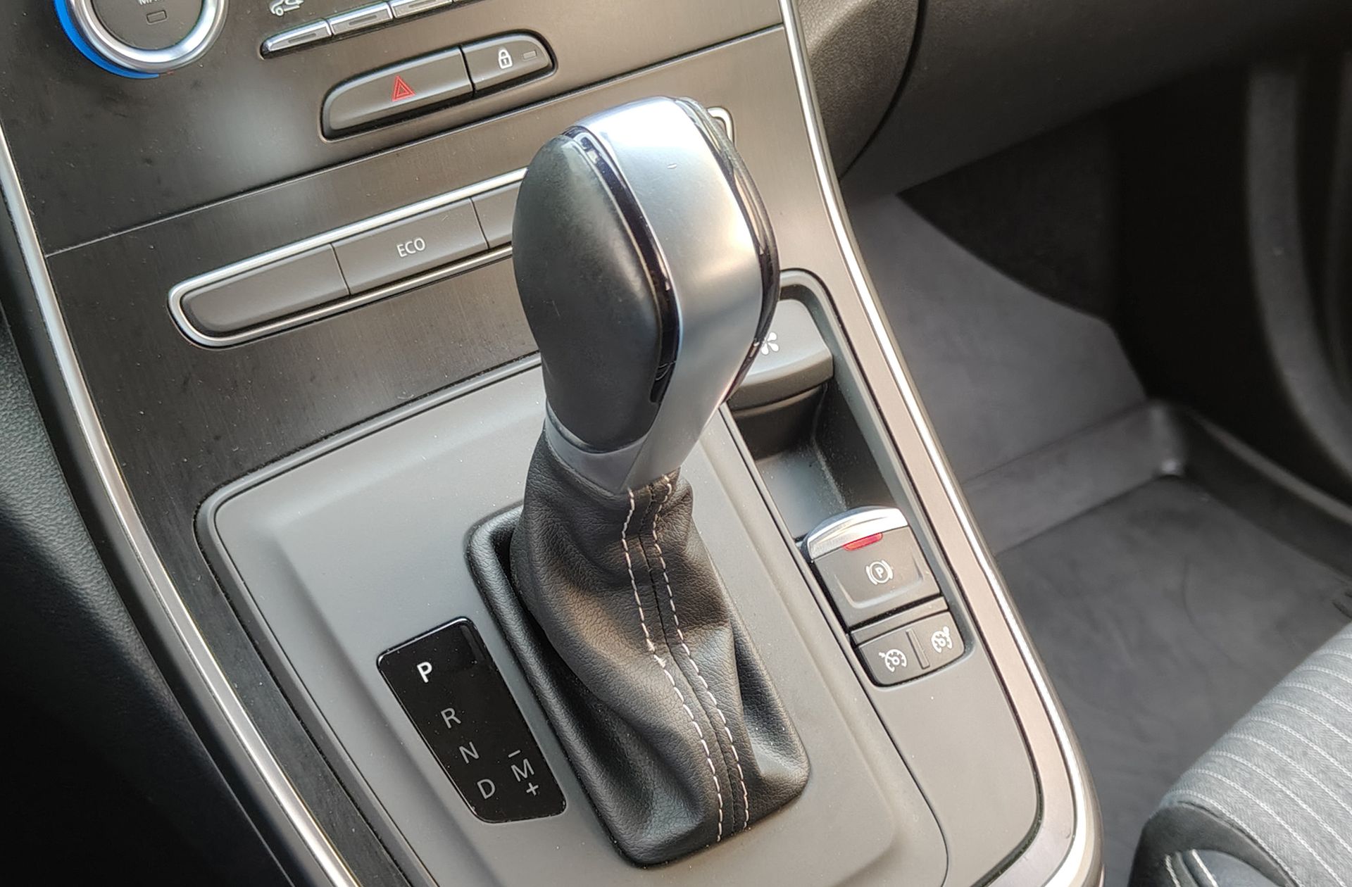 Renault Grand Scénic Zen TCe EDC GPF 7 plazas - foto 5