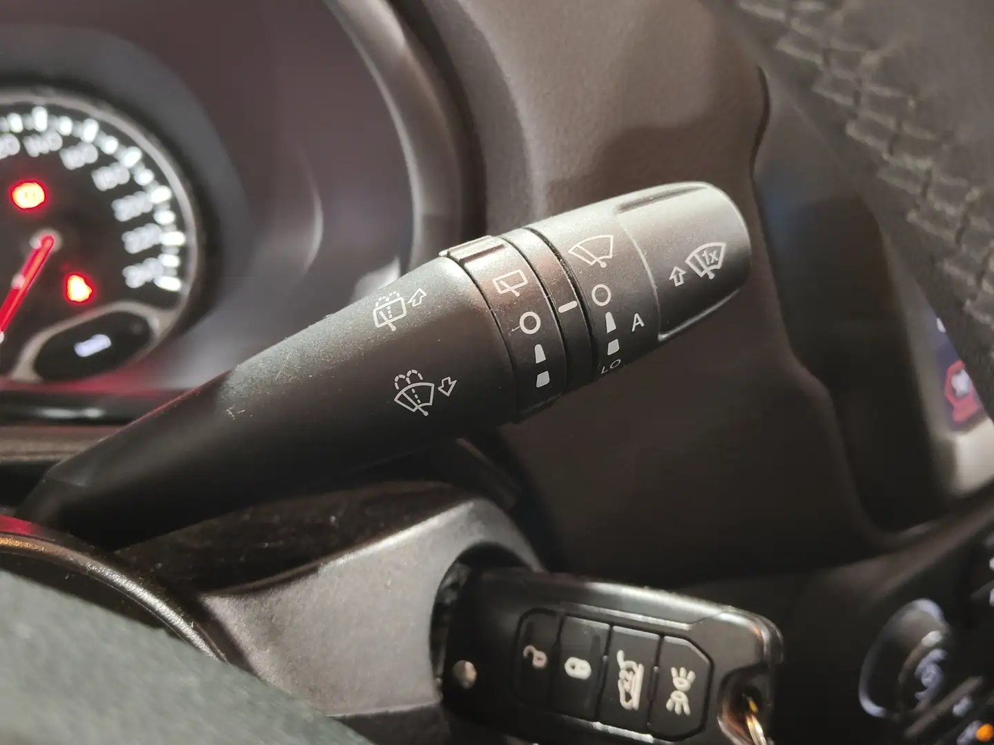 Foto Jeep Renegade Jeep Renegade 1.5 Limited ATX (130 CV)