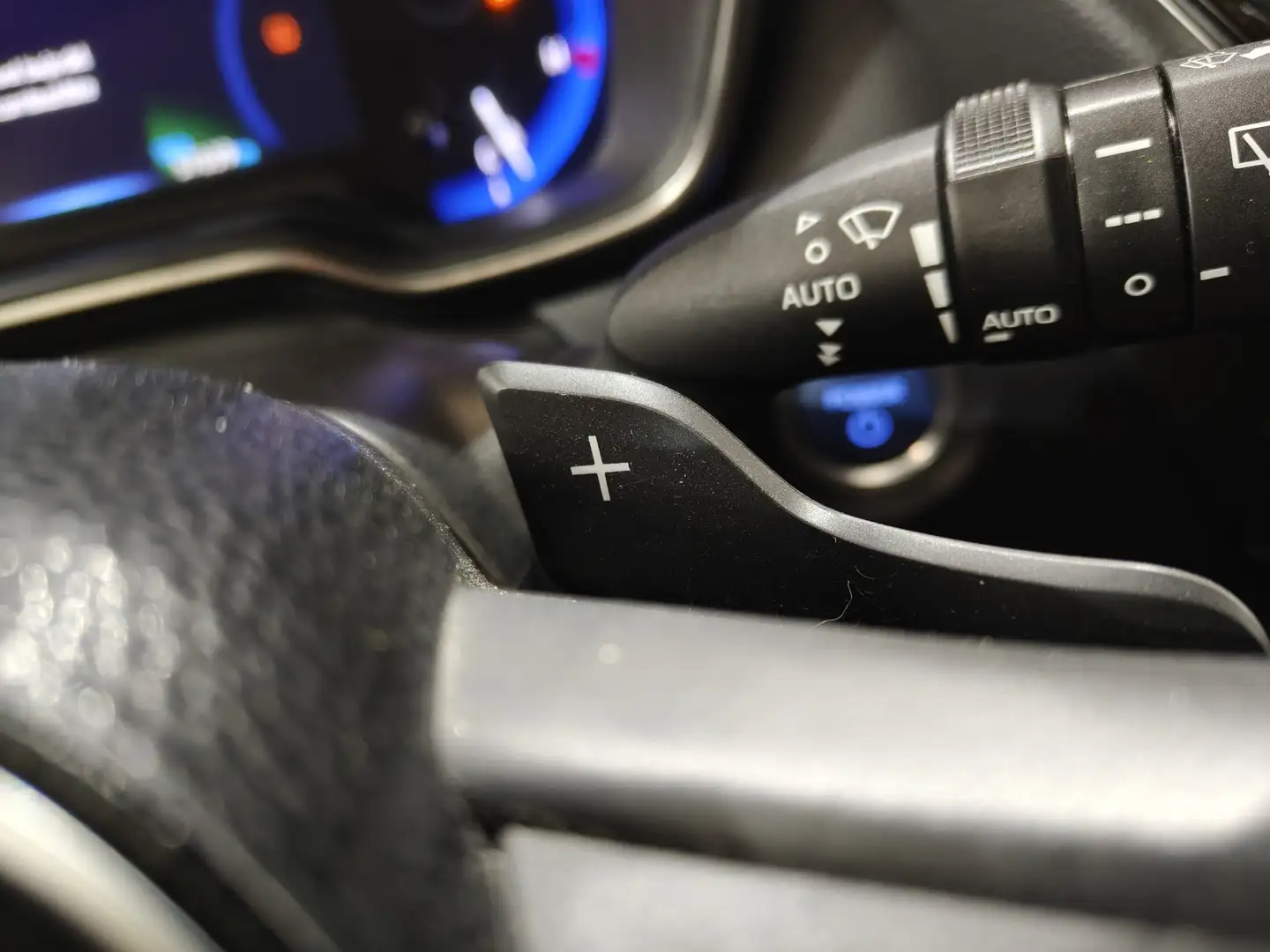 Foto Toyota Corolla Toyota Corolla 180H Active Tech E-CVT (180 CV)