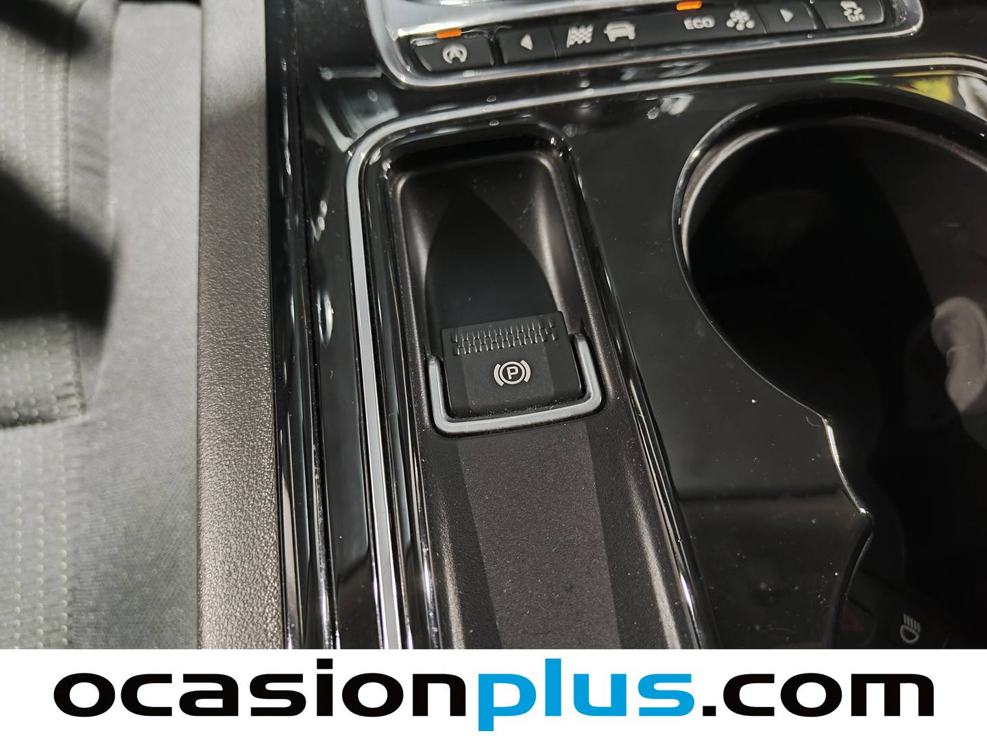 Foto Jaguar XE Jaguar XE 2.0 Diesel XE-Pure RWD (180 CV)