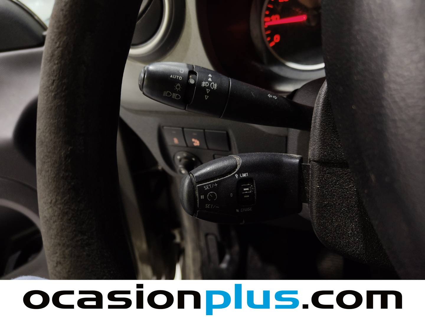 Foto Citroën Berlingo Citroen Berlingo Combi BlueHDi 100 Multispace 20 Aniversario (100 CV)