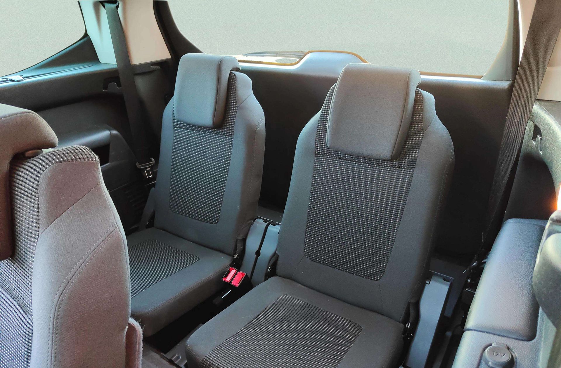 Peugeot 5008 1.6 BlueHDi Allure EAT6 7 plazas - foto 6