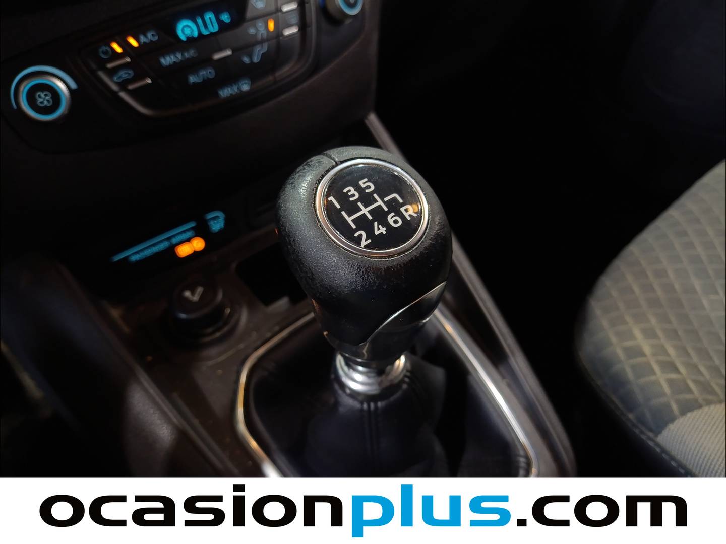 Ford Tourneo Courier Ford Tourneo Courier 1.0 EcoBoost Titanium (100 CV) de segunda mano