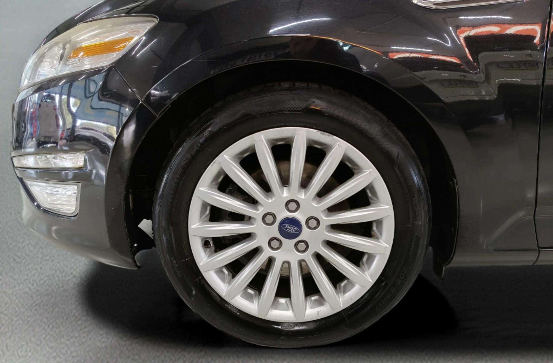 Ford Mondeo SportBreak 2.0 TDCi Limited Edition - foto 32