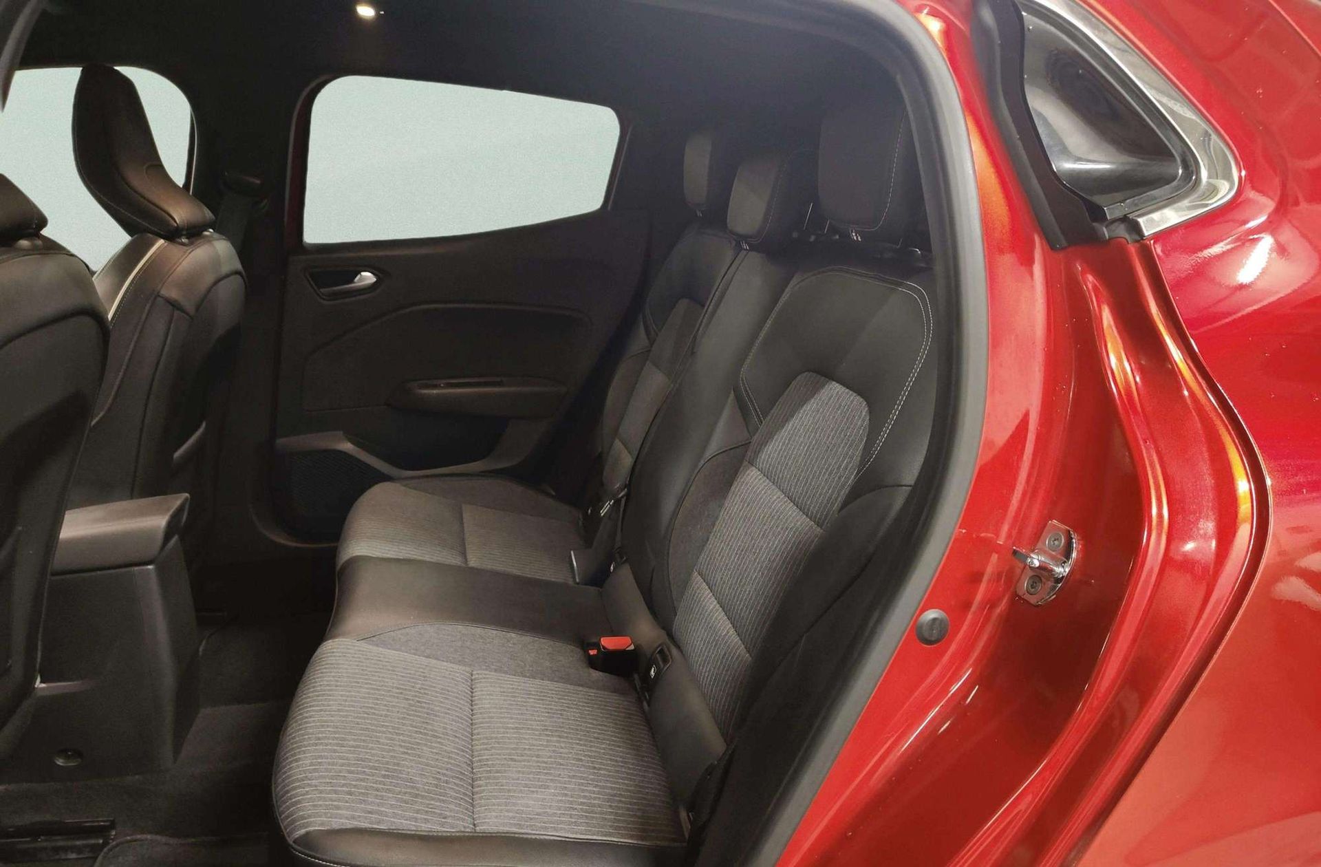 Renault Clio Zen TCe - foto 15
