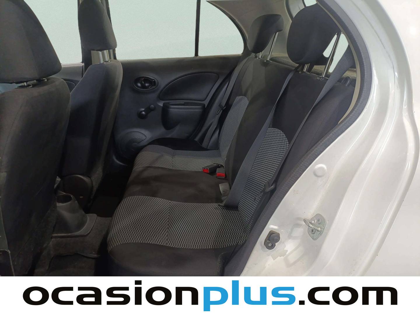 Foto asientos traseros Nissan Micra Nissan Micra 1.2G NARU EDITION (80 CV)