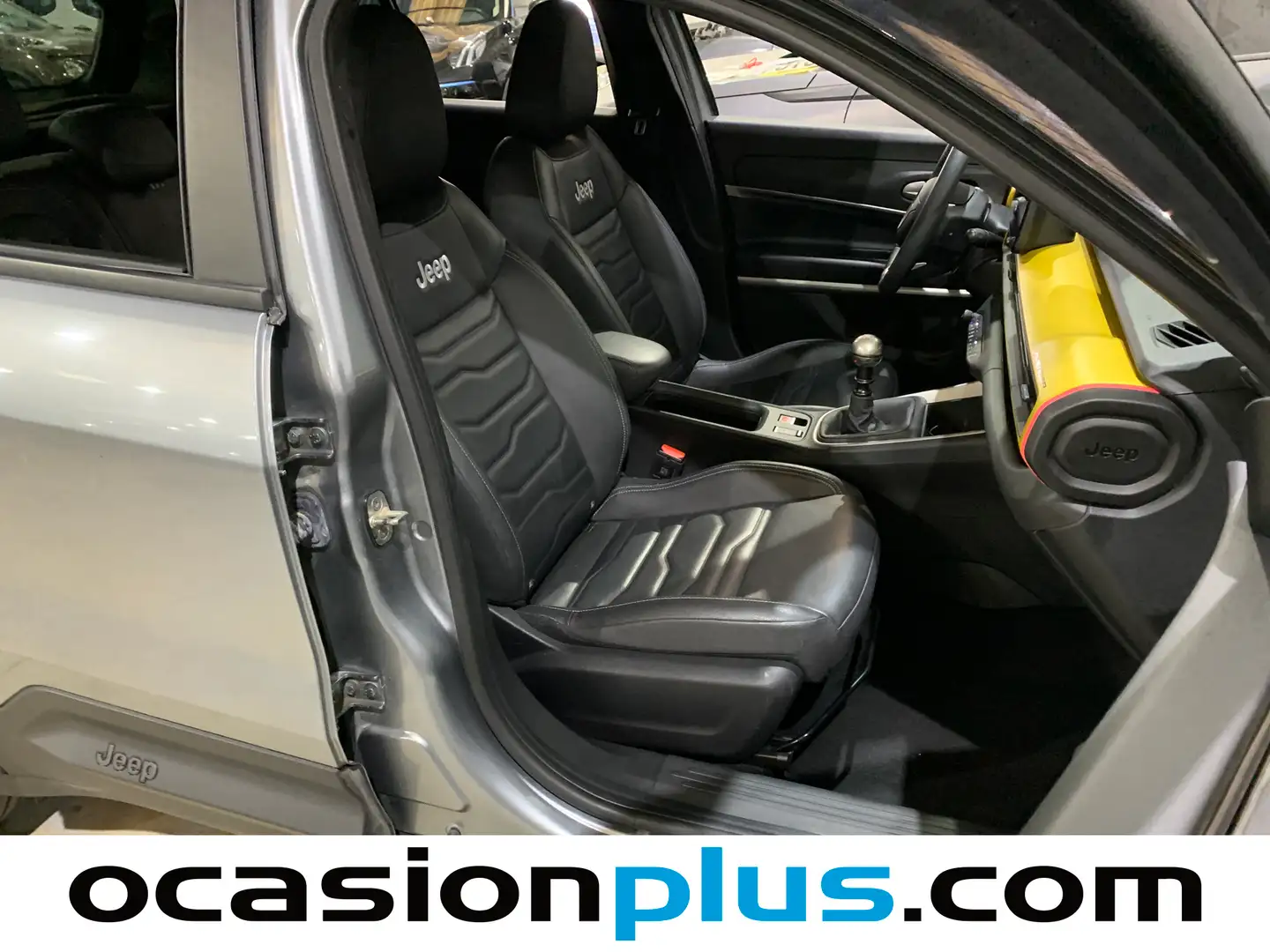 Foto Jeep Avenger Jeep Avenger 1.2 G Summit (100 CV)