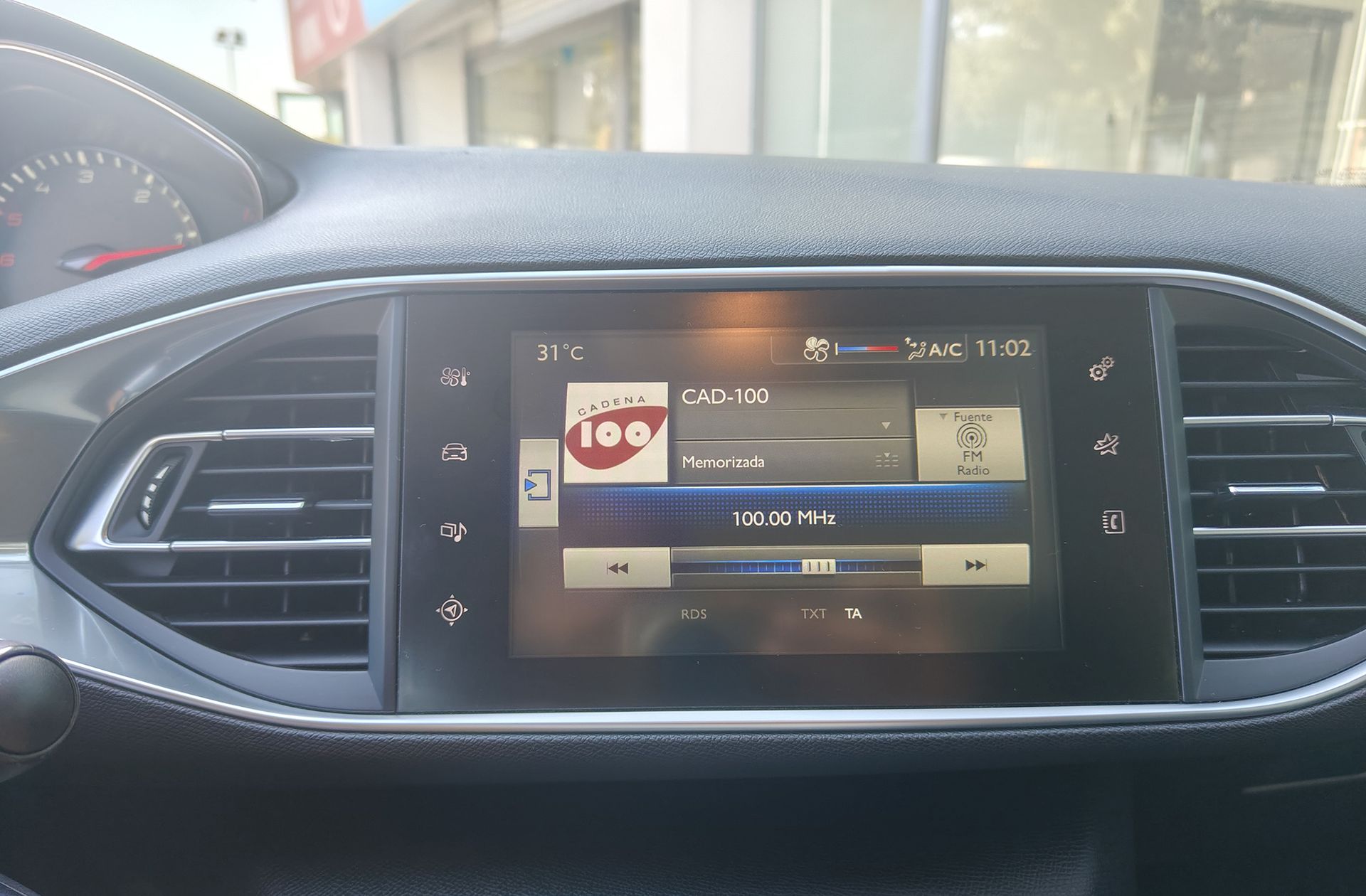 Peugeot 308 1.6 BlueHDi Business Line - foto 29