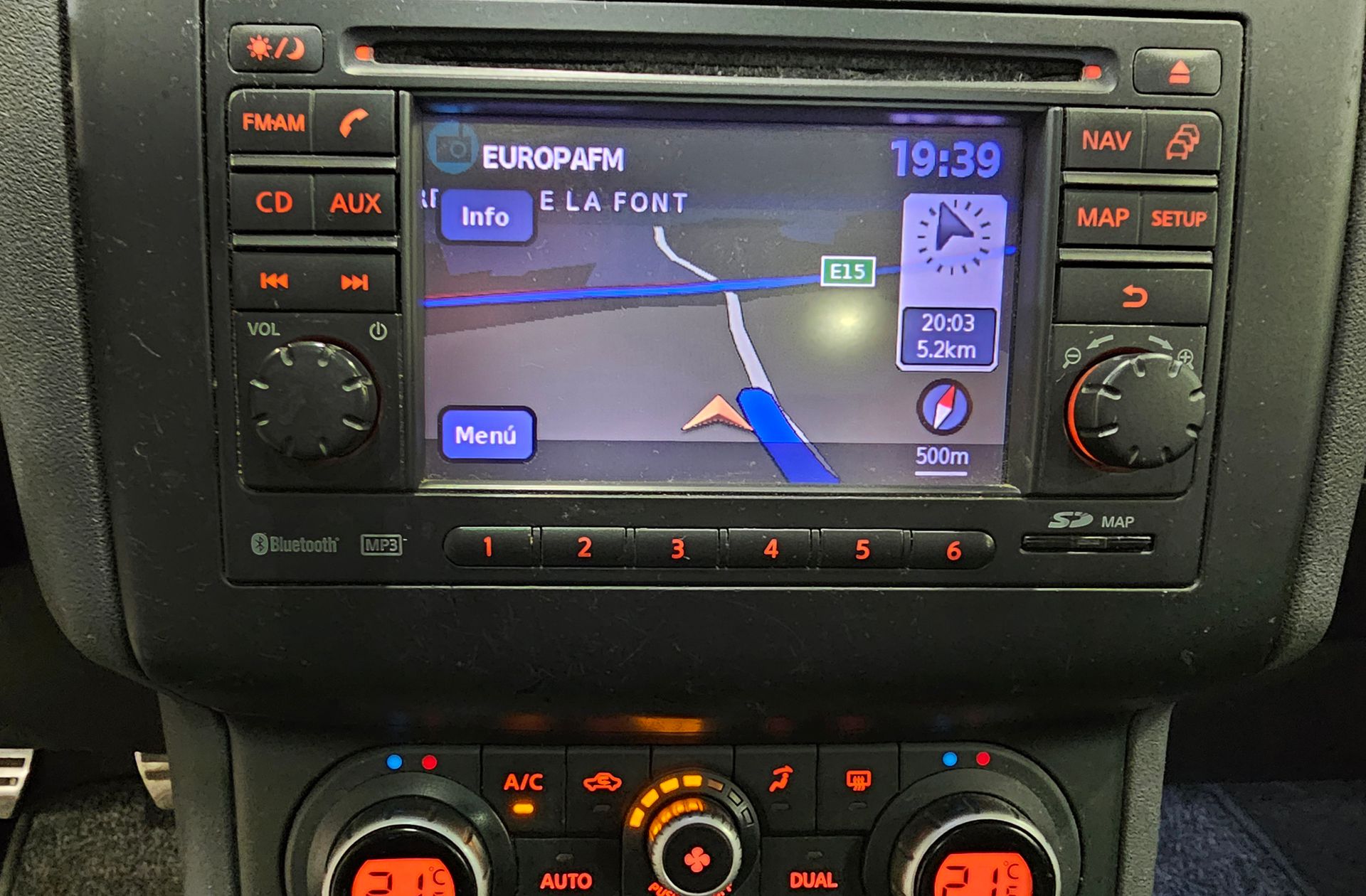 Nissan Qashqai 1.5 dCi Tekna Sport 4x2 - foto 8