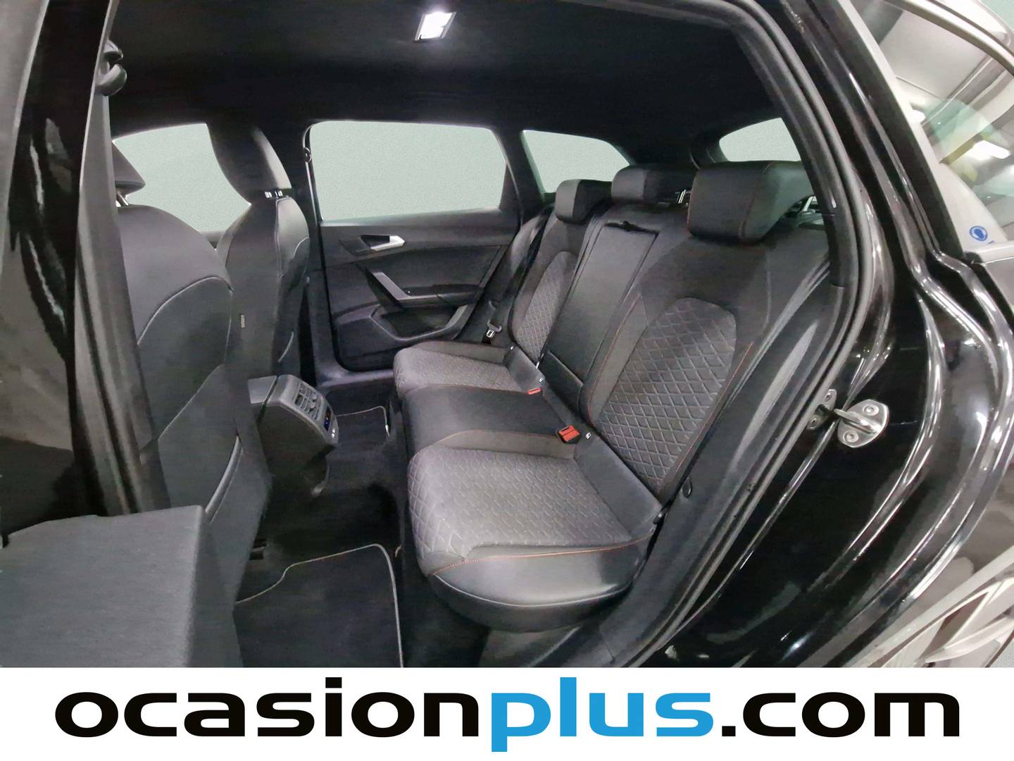 Foto asientos traseros Seat León SEAT León ST 2.0 TDI S&S FR Go L DSG (150 CV)