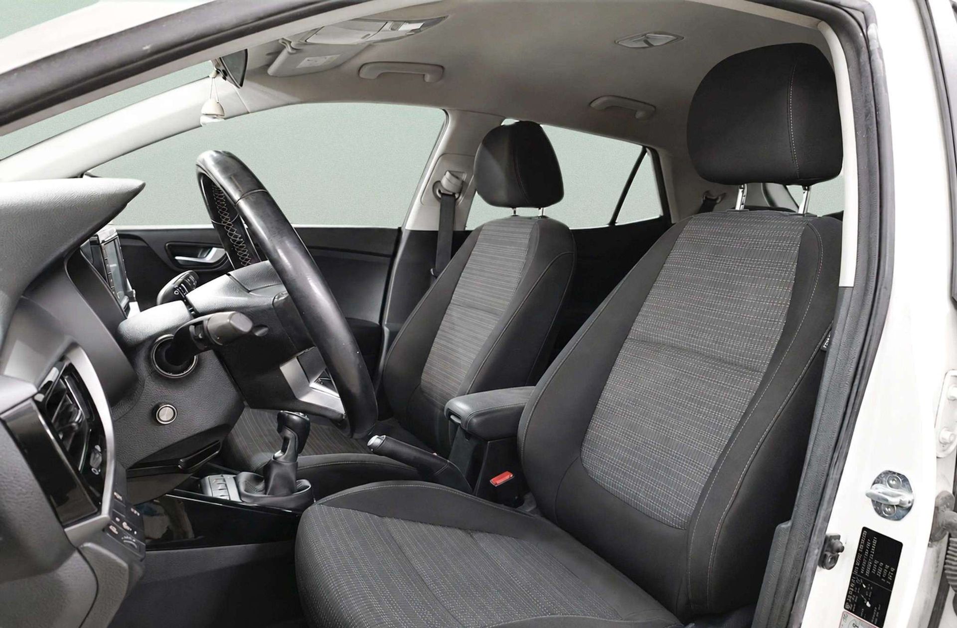 Kia Stonic 1.0 T-GDi Drive - foto 10