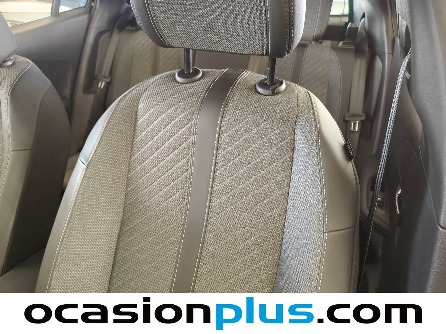 Foto Peugeot 2008 Peugeot 2008 PureTech 100 S&S Allure (100 CV)