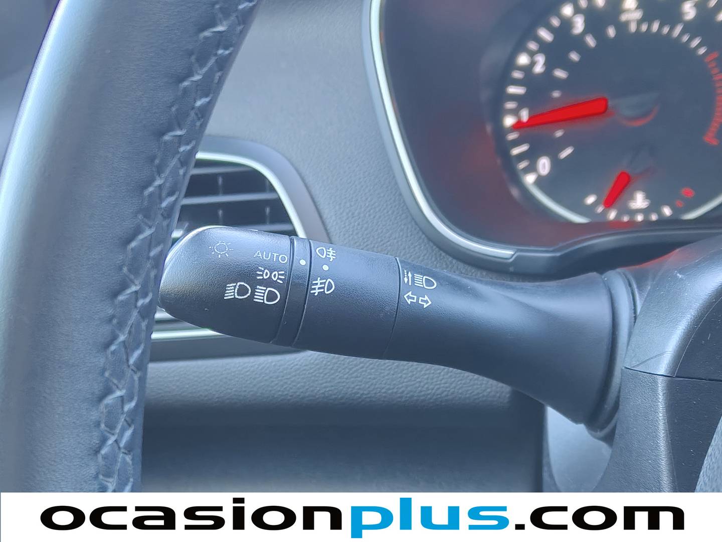 Foto Renault Mégane Renault Megane Intens TCe (140 CV) GPF