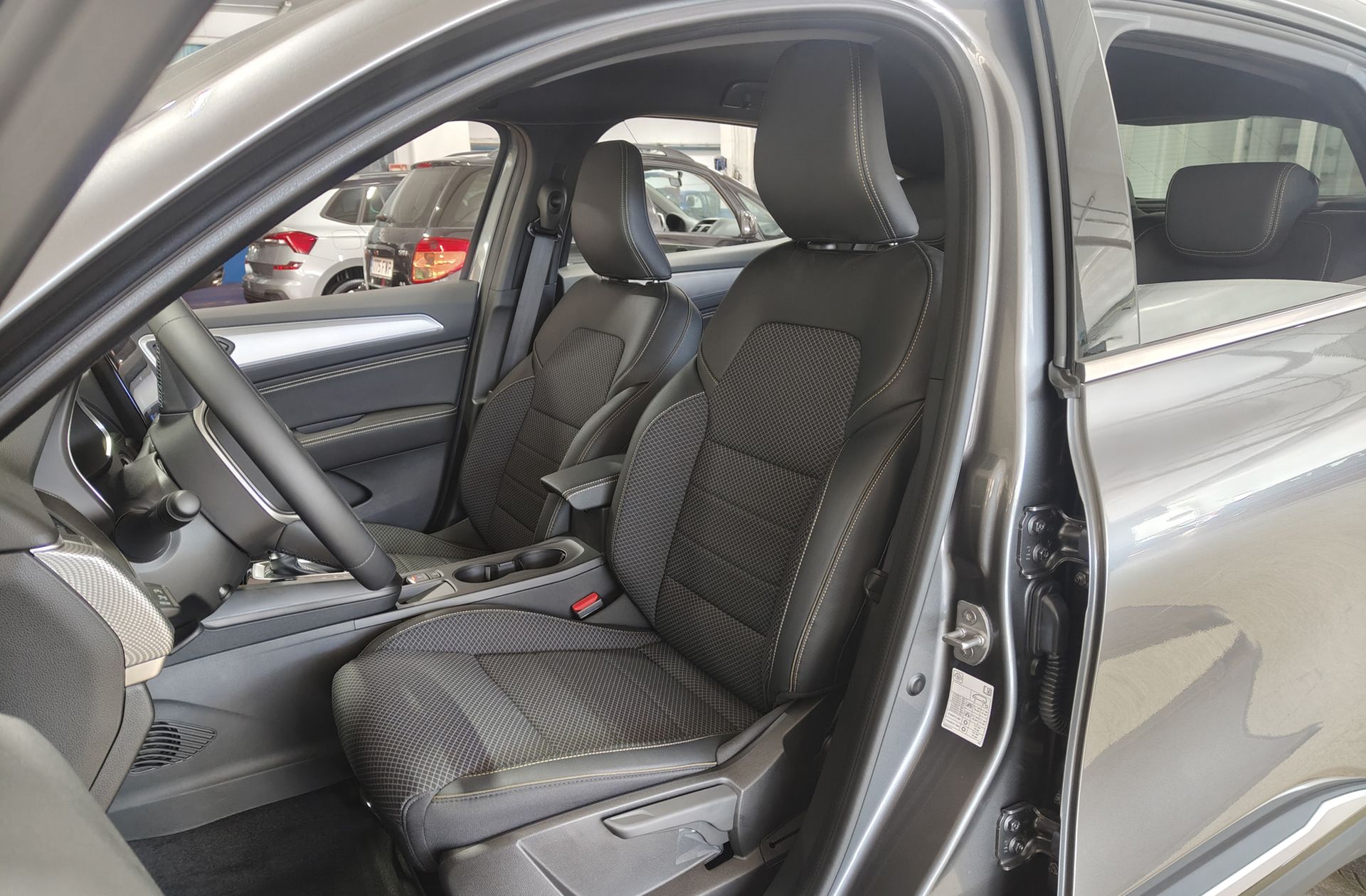 Renault Arkana Techno E-Tech full hybrid - foto 10