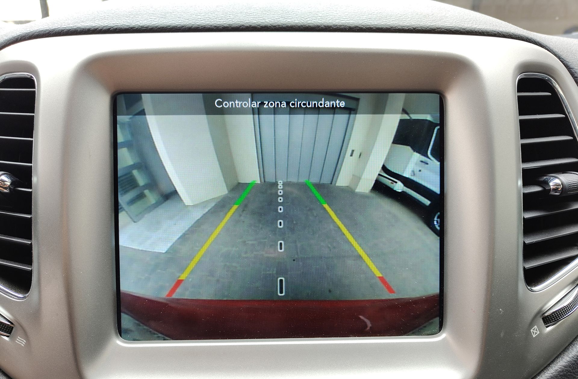 Jeep Compass 1.6 MultiJet Longitude 4x2 - foto 9