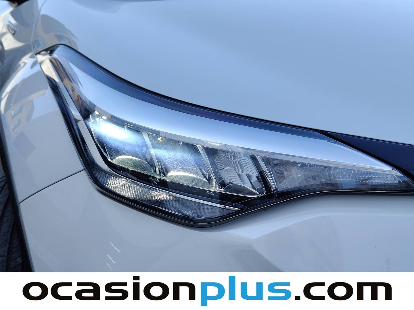 Extras del Toyota C-HR Toyota C-HR 1.8 125H Advance (122 CV)
