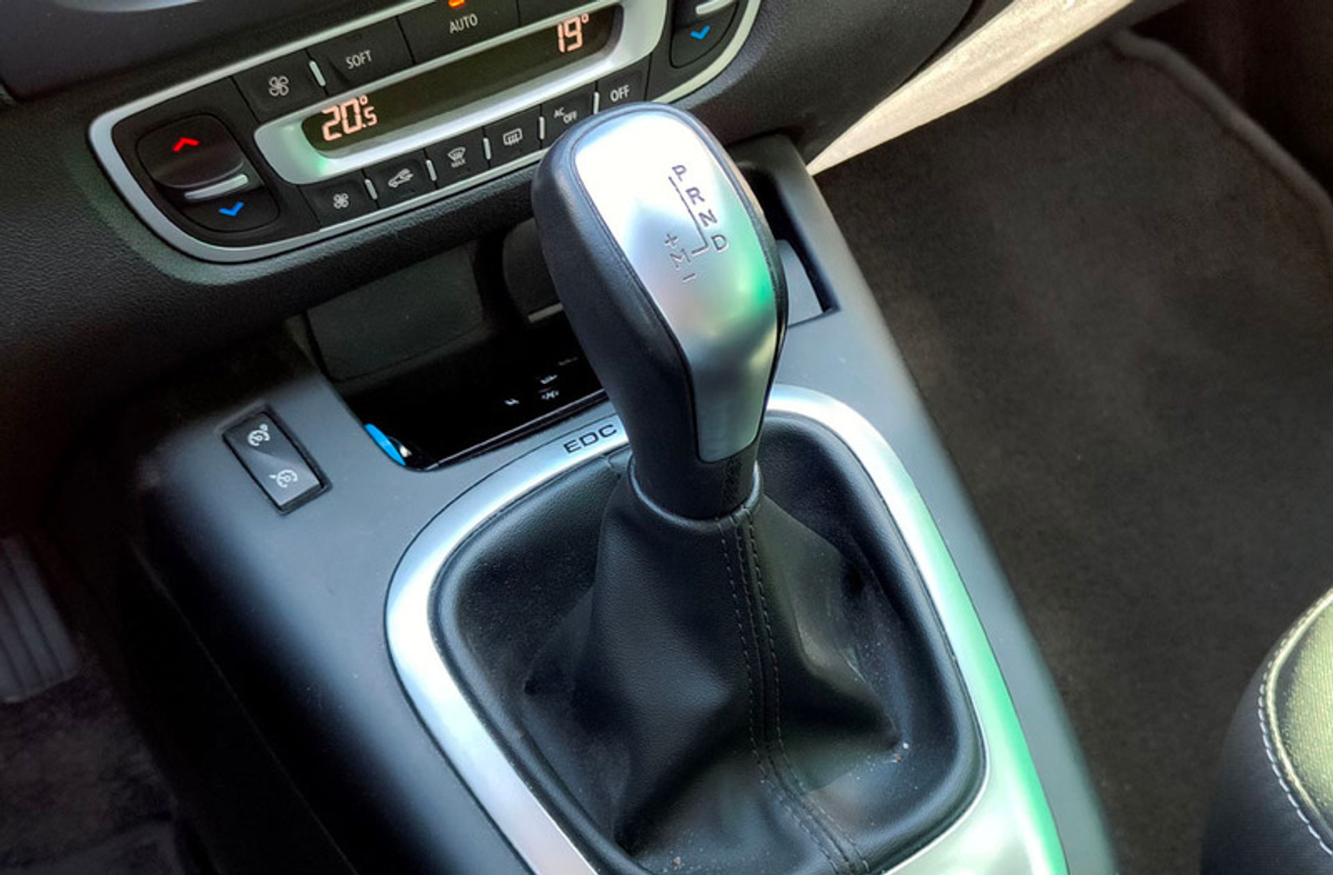Renault Scénic Limited dCi EDC - foto 5