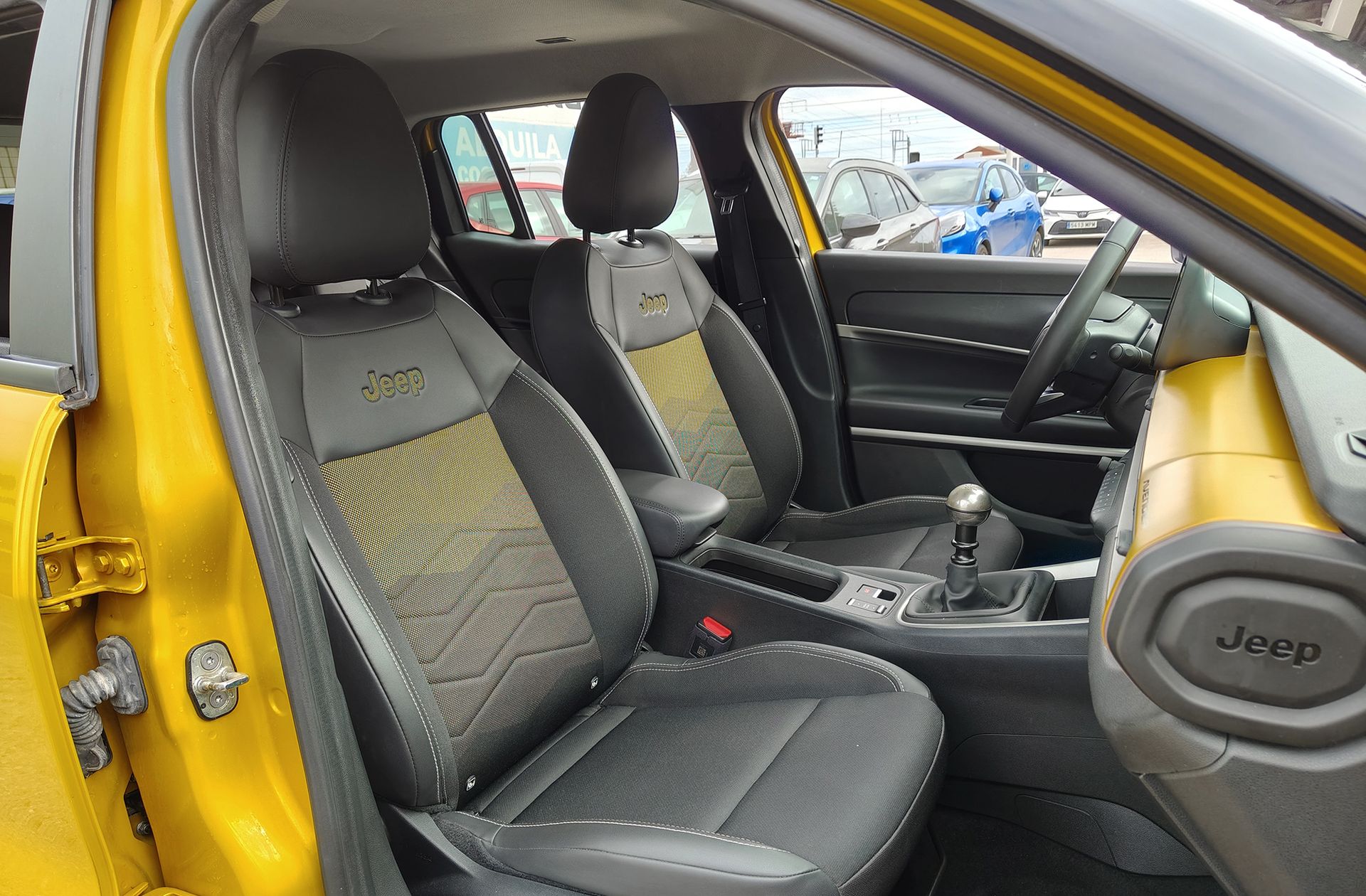 Jeep Avenger 1.2 G Summit - foto 19